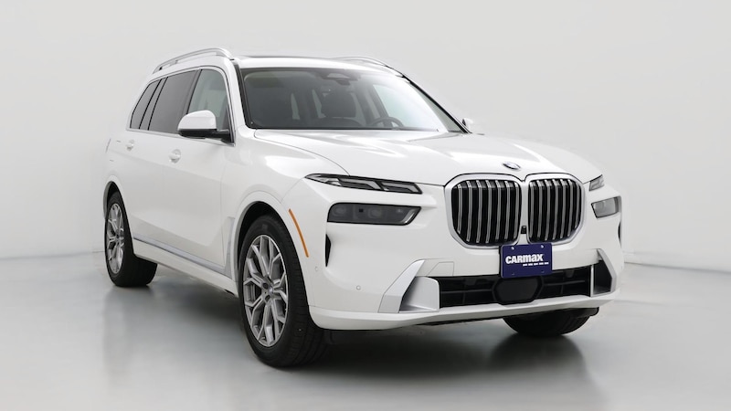 2023 BMW X7 xDrive40i Hero Image