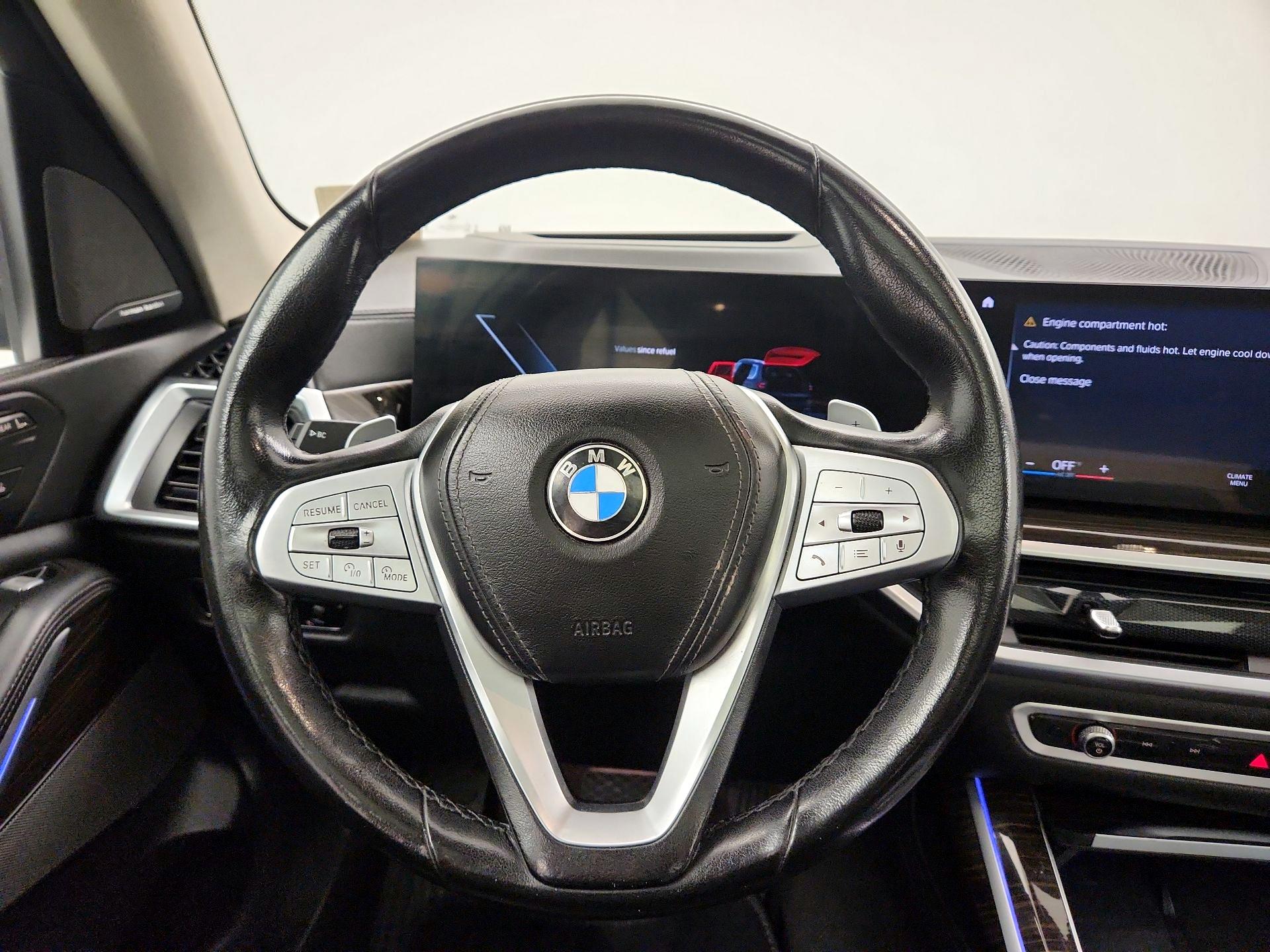 Thumbnail: 2023 BMW X7 - 10