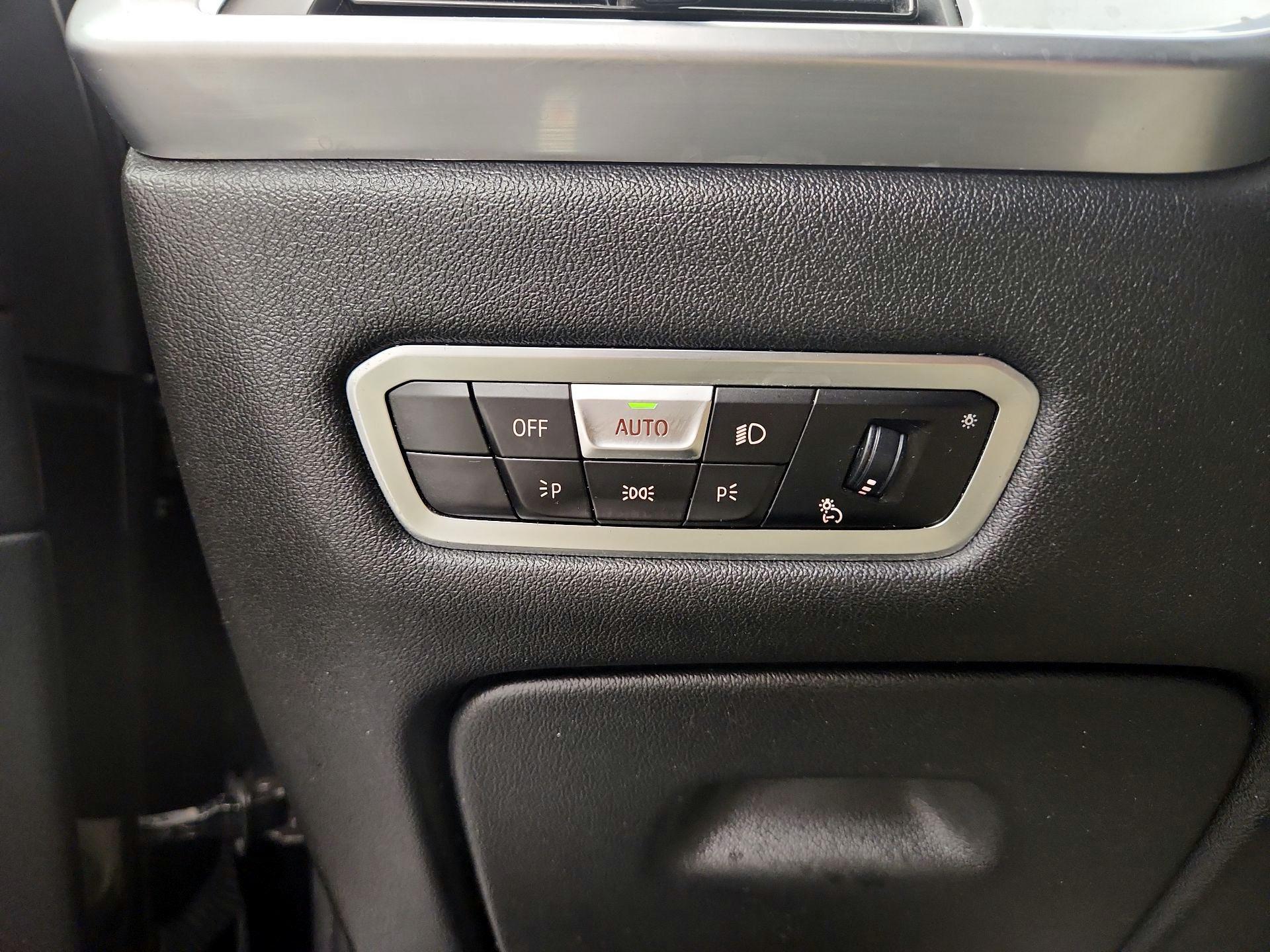 Thumbnail: 2023 BMW X7 - 13