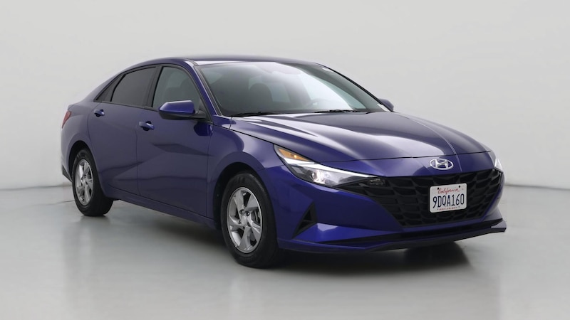 2023 Hyundai Elantra SE Hero Image