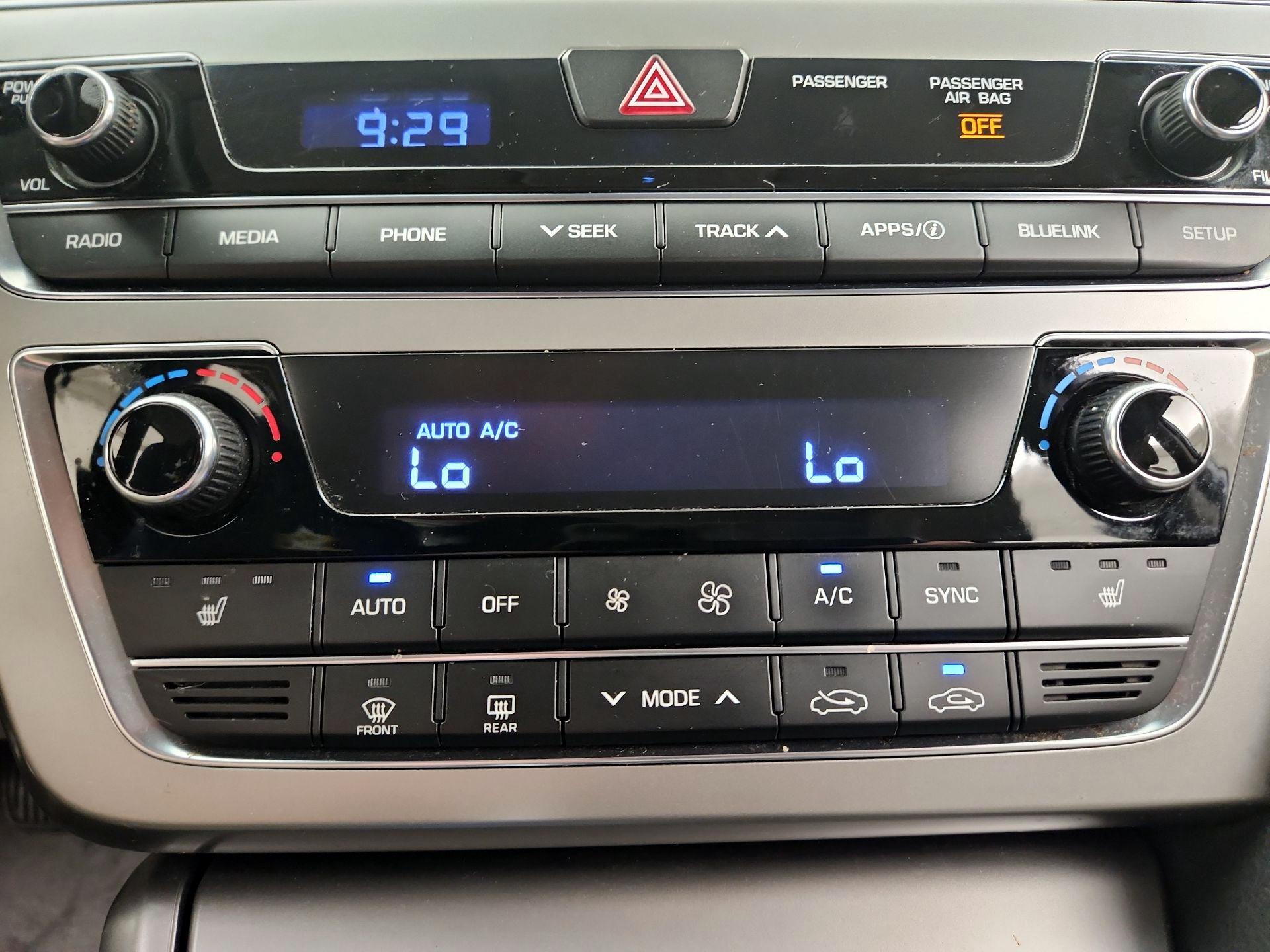 Thumbnail: 2016 Hyundai Sonata - 16