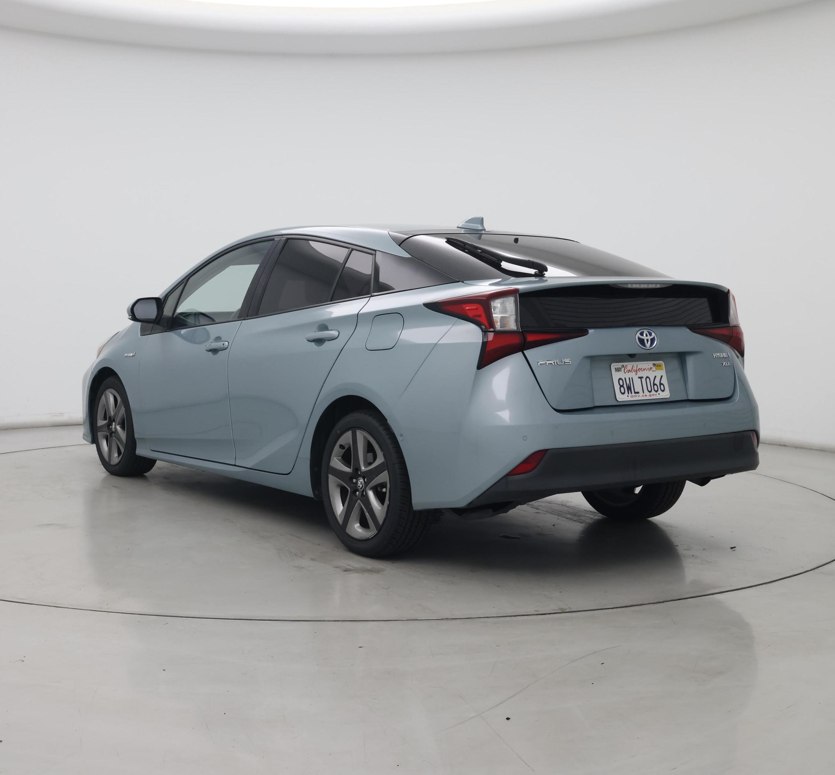 Thumbnail: 2021 Toyota Prius - 2