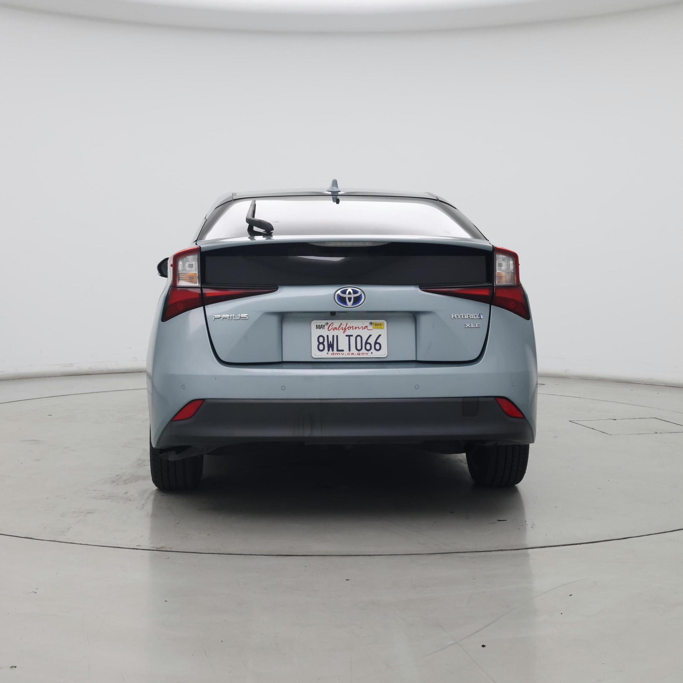 Thumbnail: 2021 Toyota Prius - 6