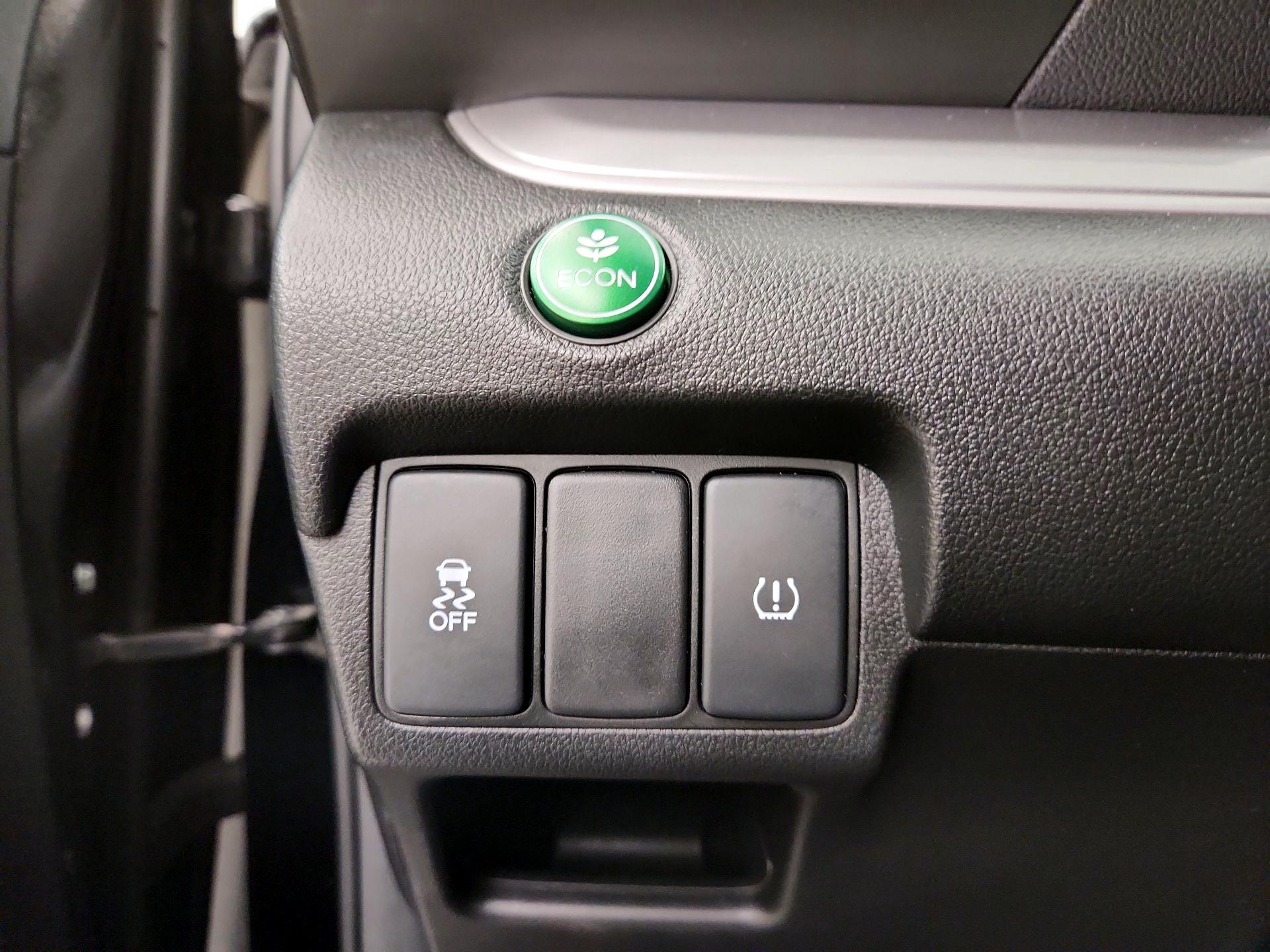 Thumbnail: 2015 Honda CR-V - 13