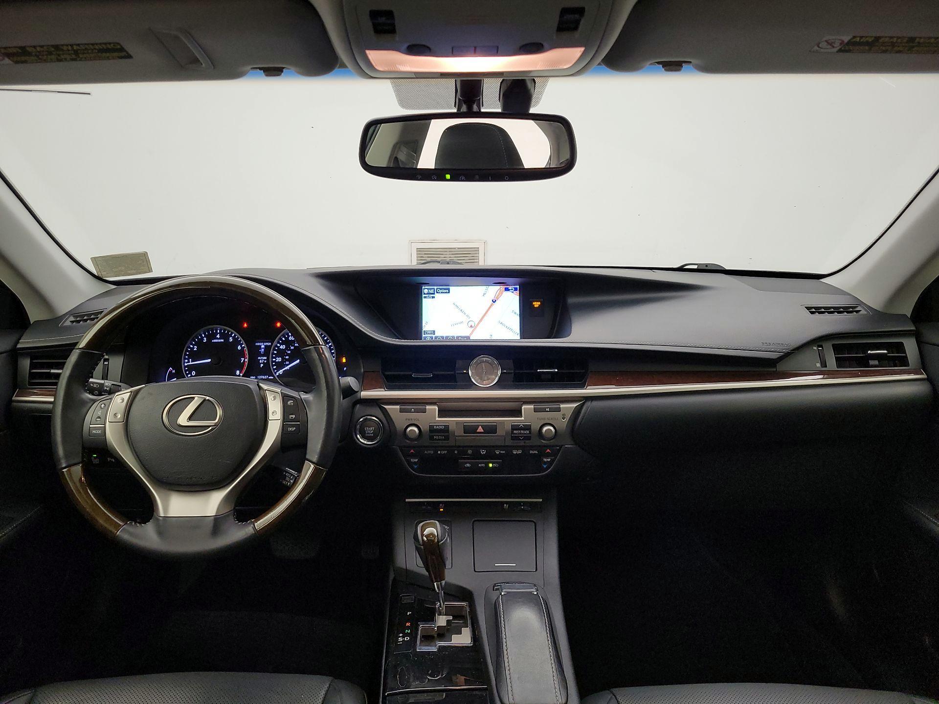 Thumbnail: 2015 Lexus ES - 9