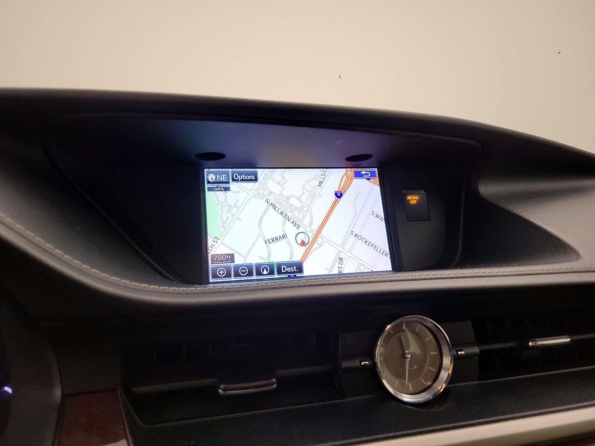 Thumbnail: 2015 Lexus ES - 14