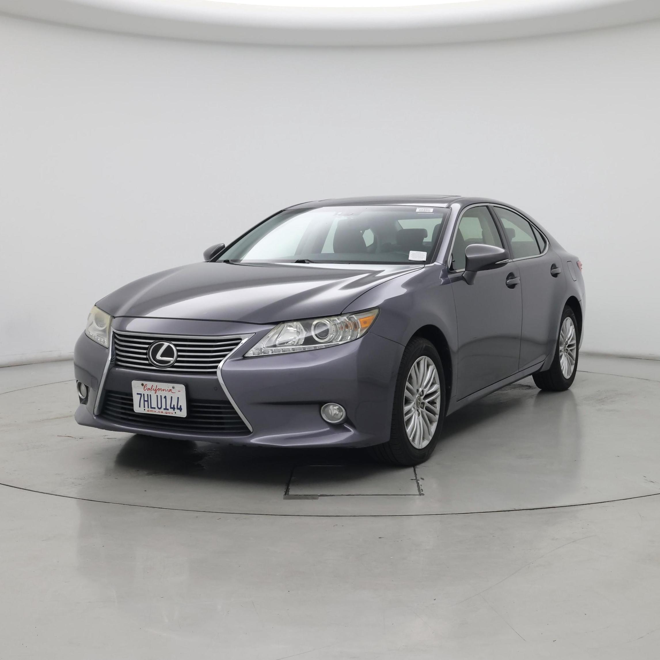 Thumbnail: 2015 Lexus ES - 4