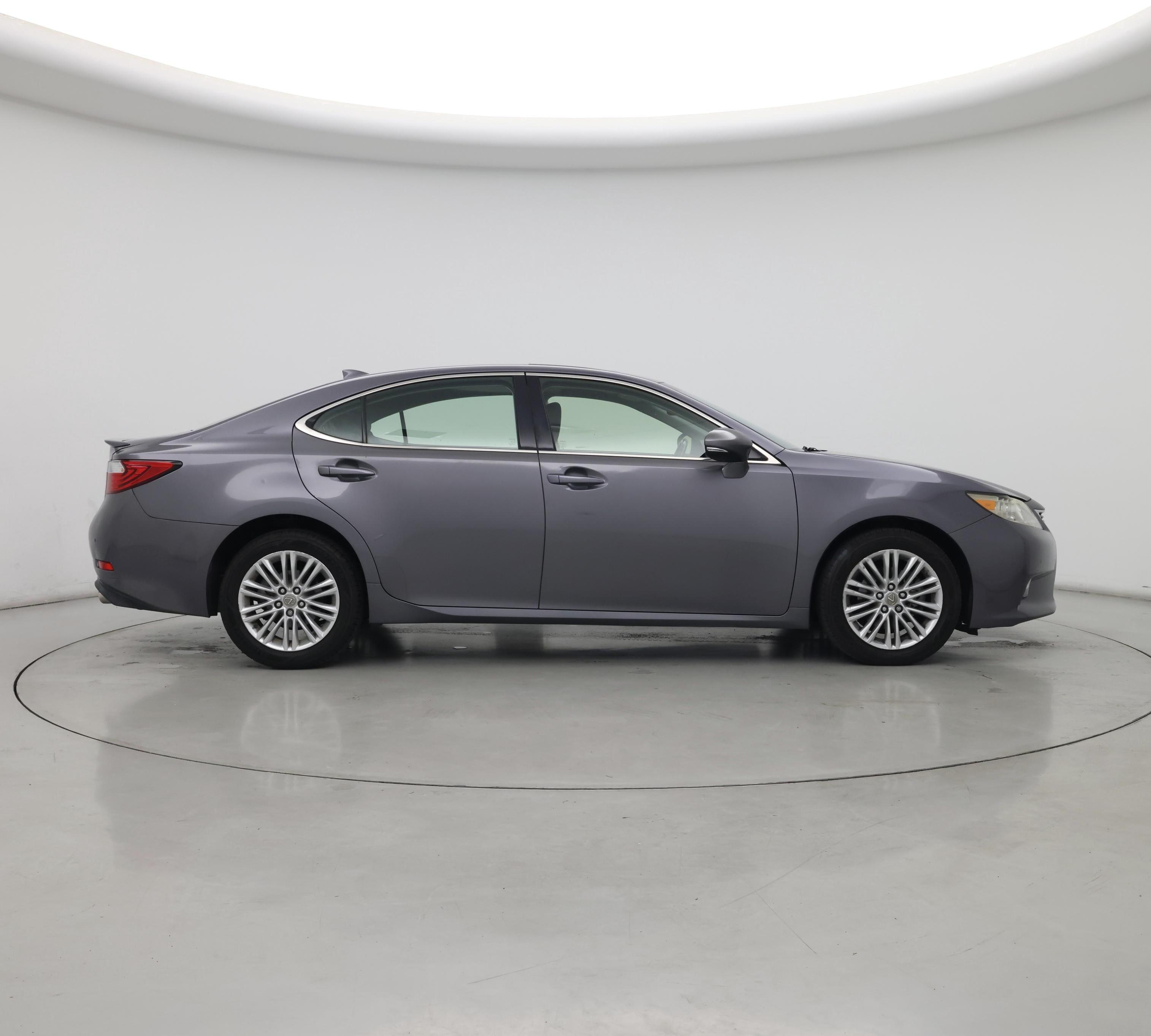 Thumbnail: 2015 Lexus ES - 7