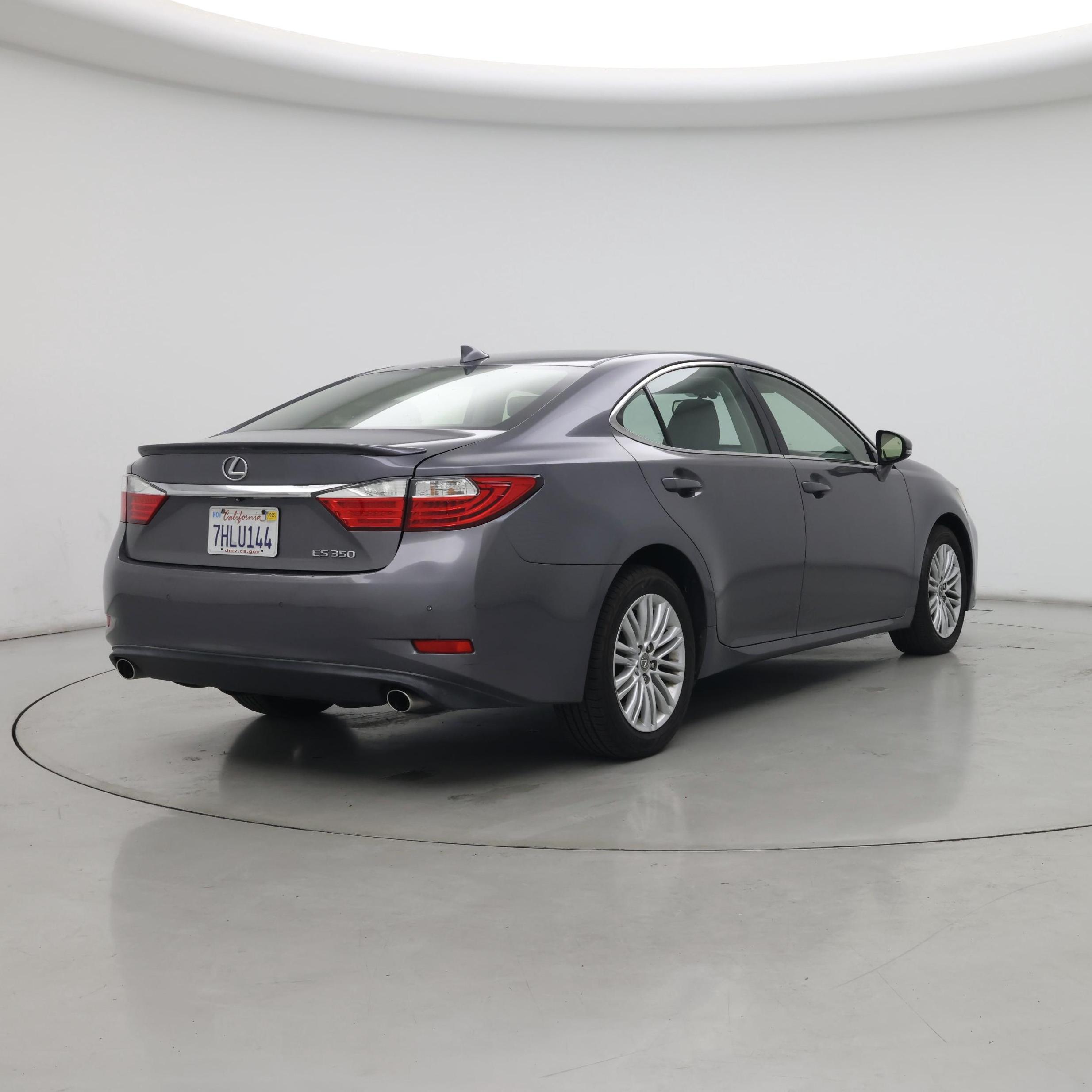 Thumbnail: 2015 Lexus ES - 8