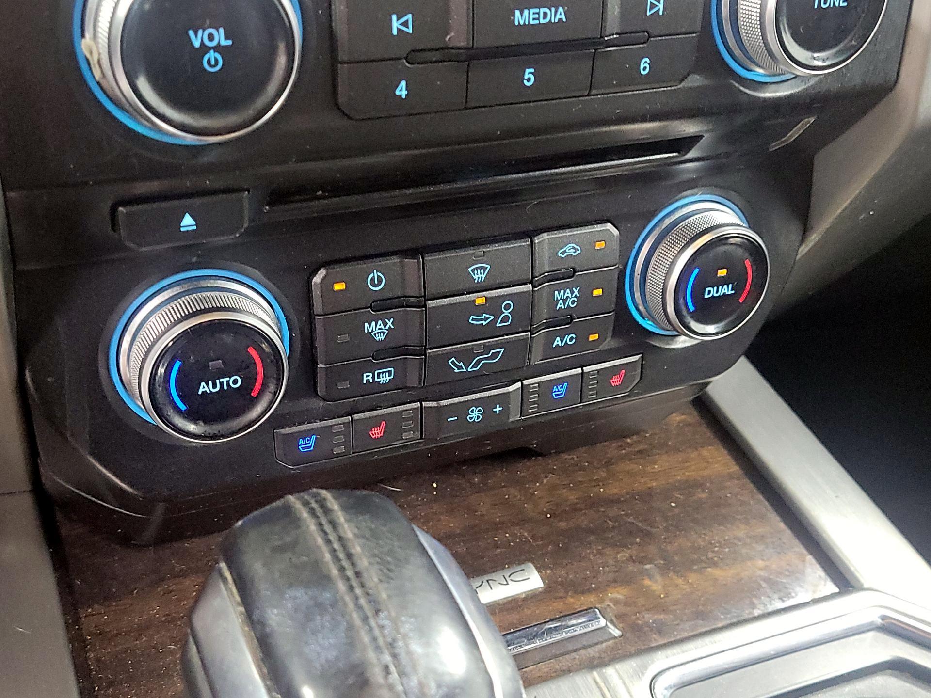 Thumbnail: 2015 Ford F-150 - 14