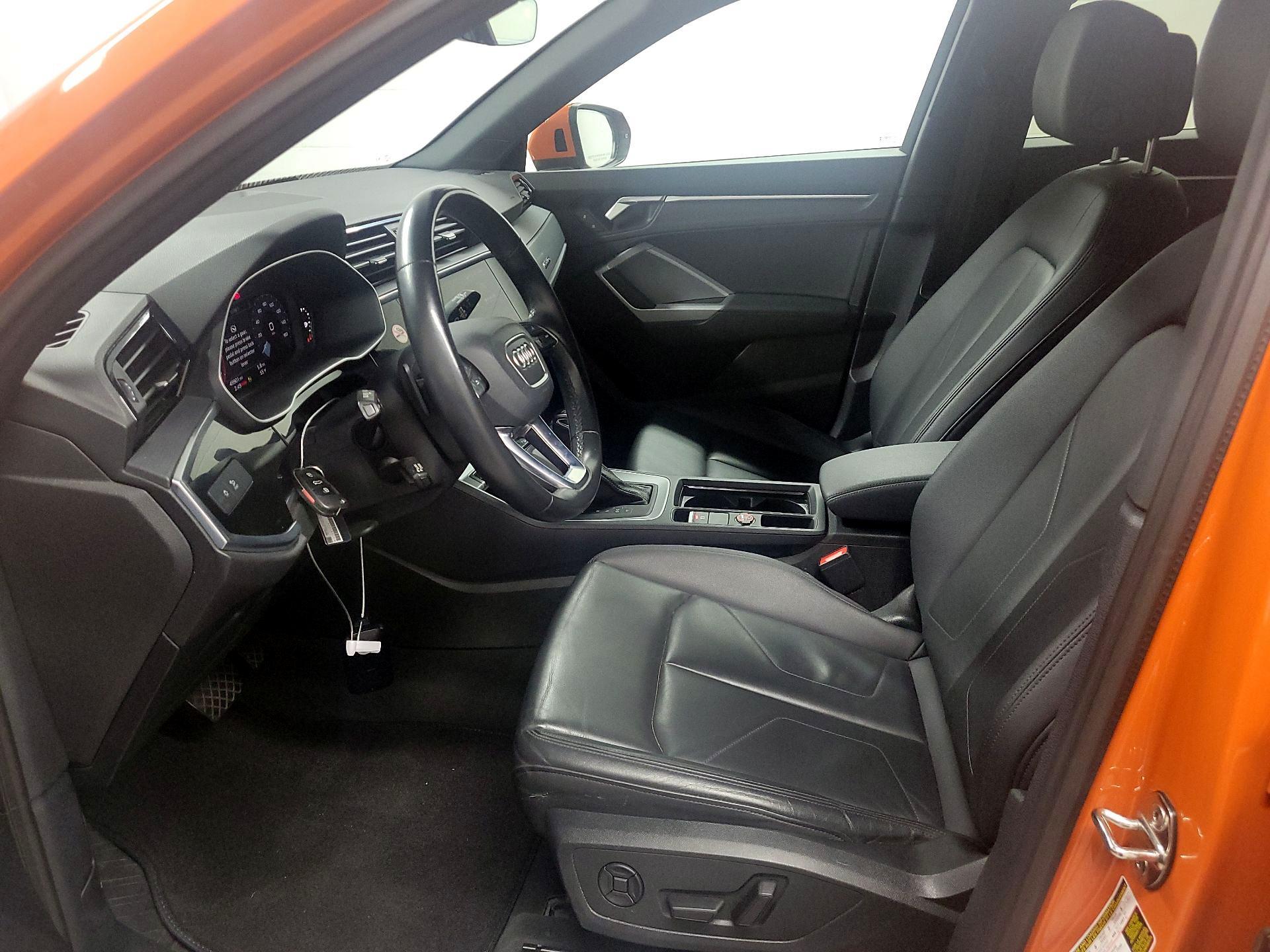 Thumbnail: 2023 Audi Q3 - 11