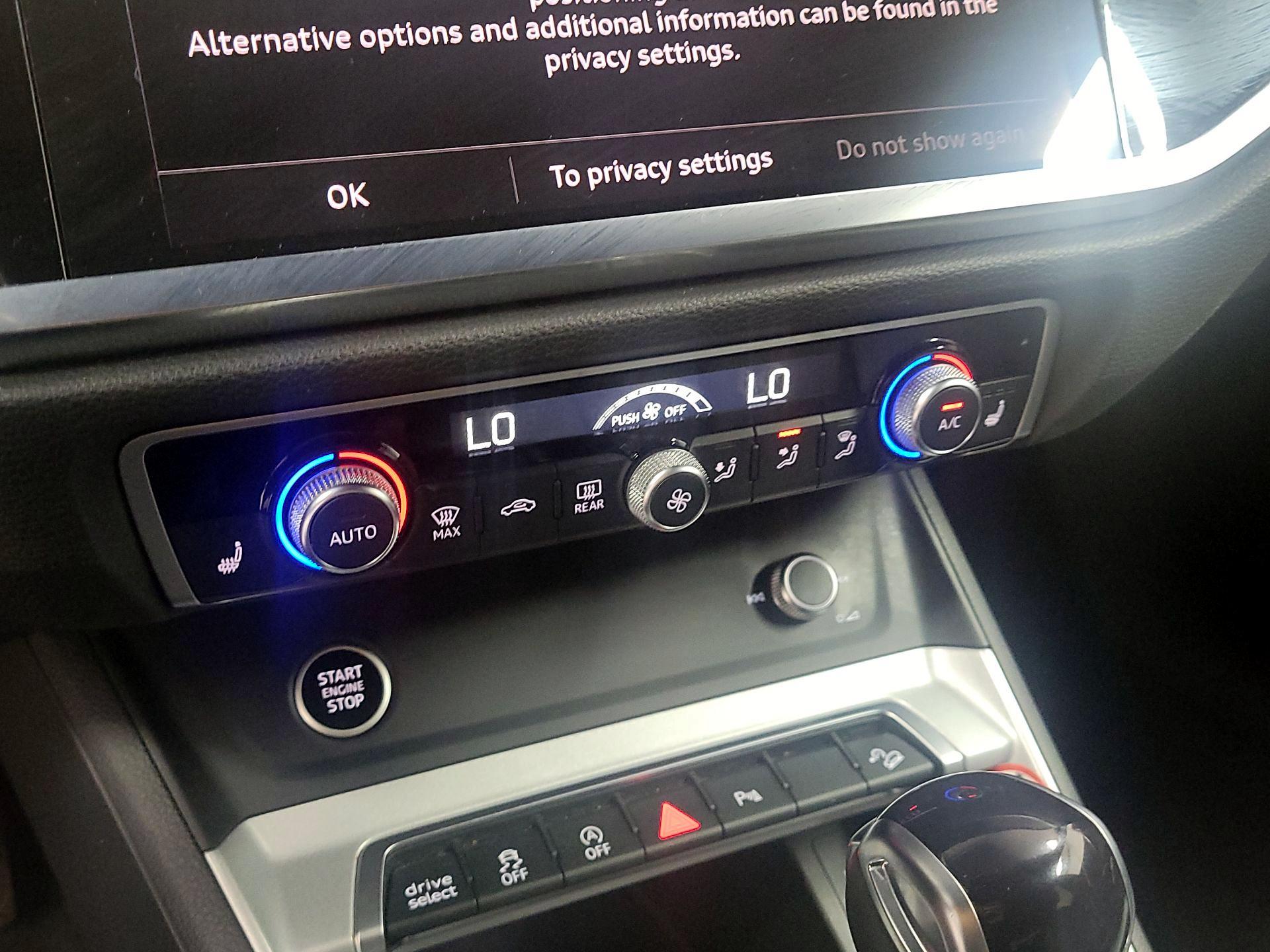 Thumbnail: 2023 Audi Q3 - 16