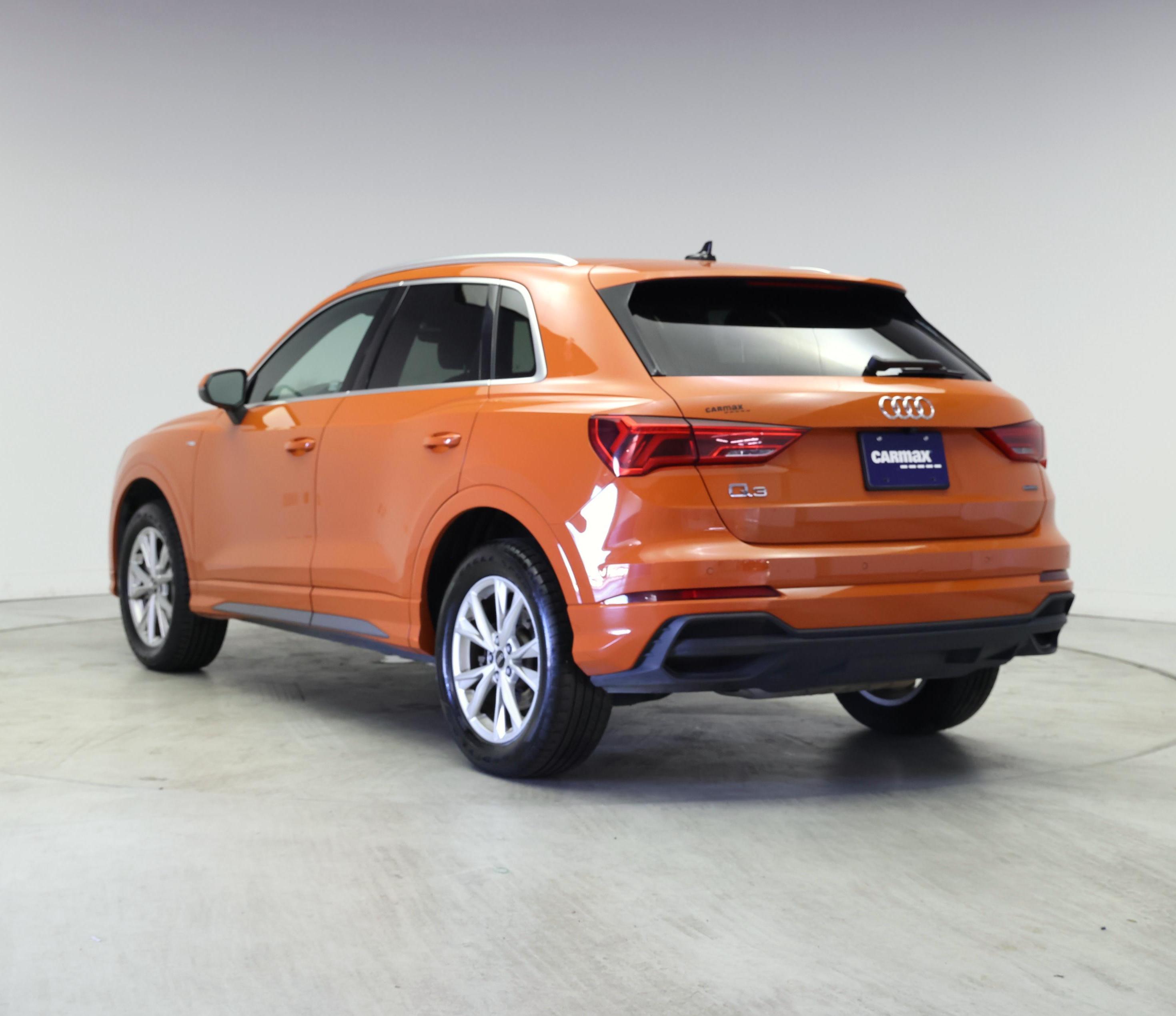Thumbnail: 2023 Audi Q3 - 2
