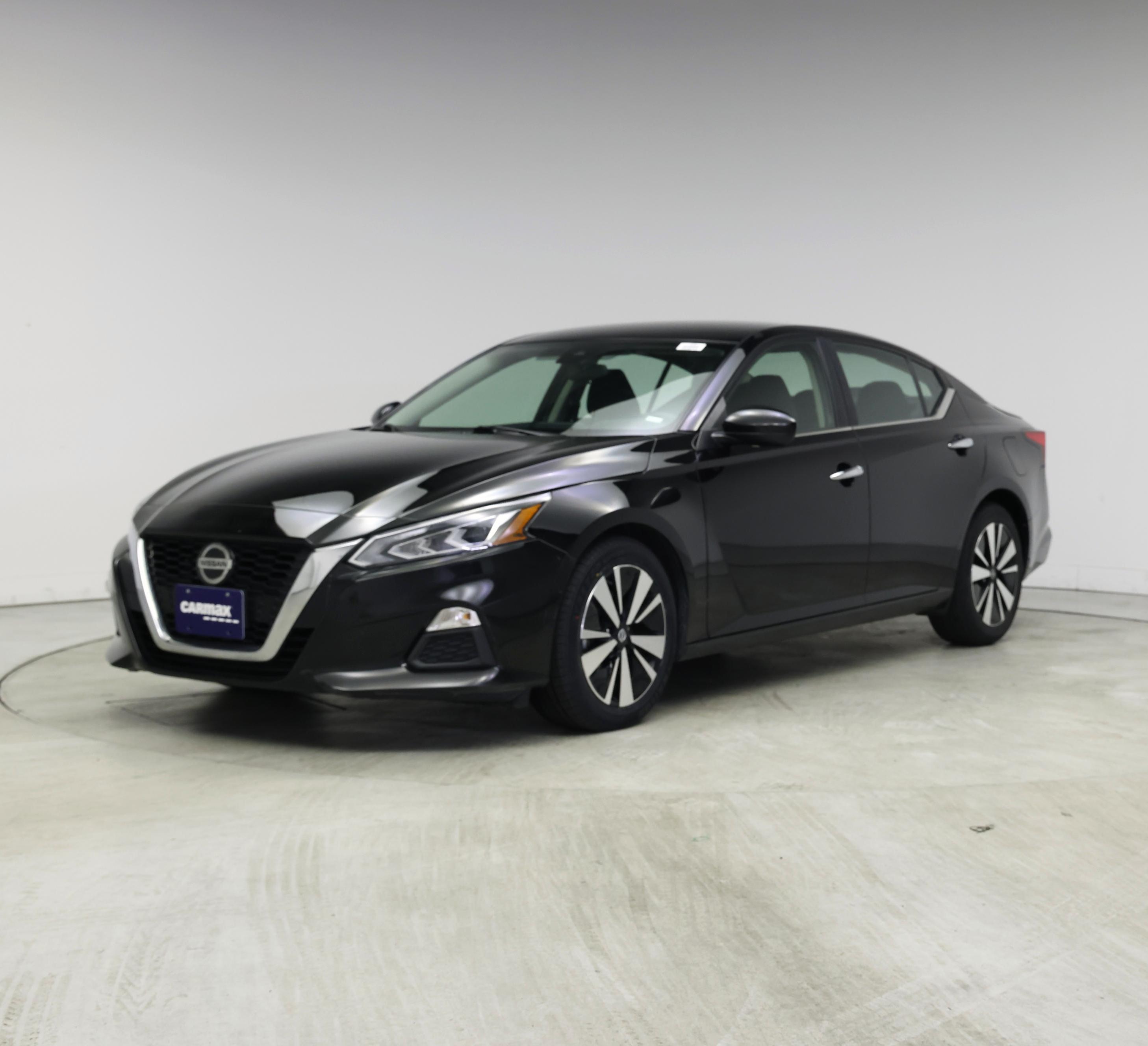 Thumbnail: 2022 Nissan Altima - 4