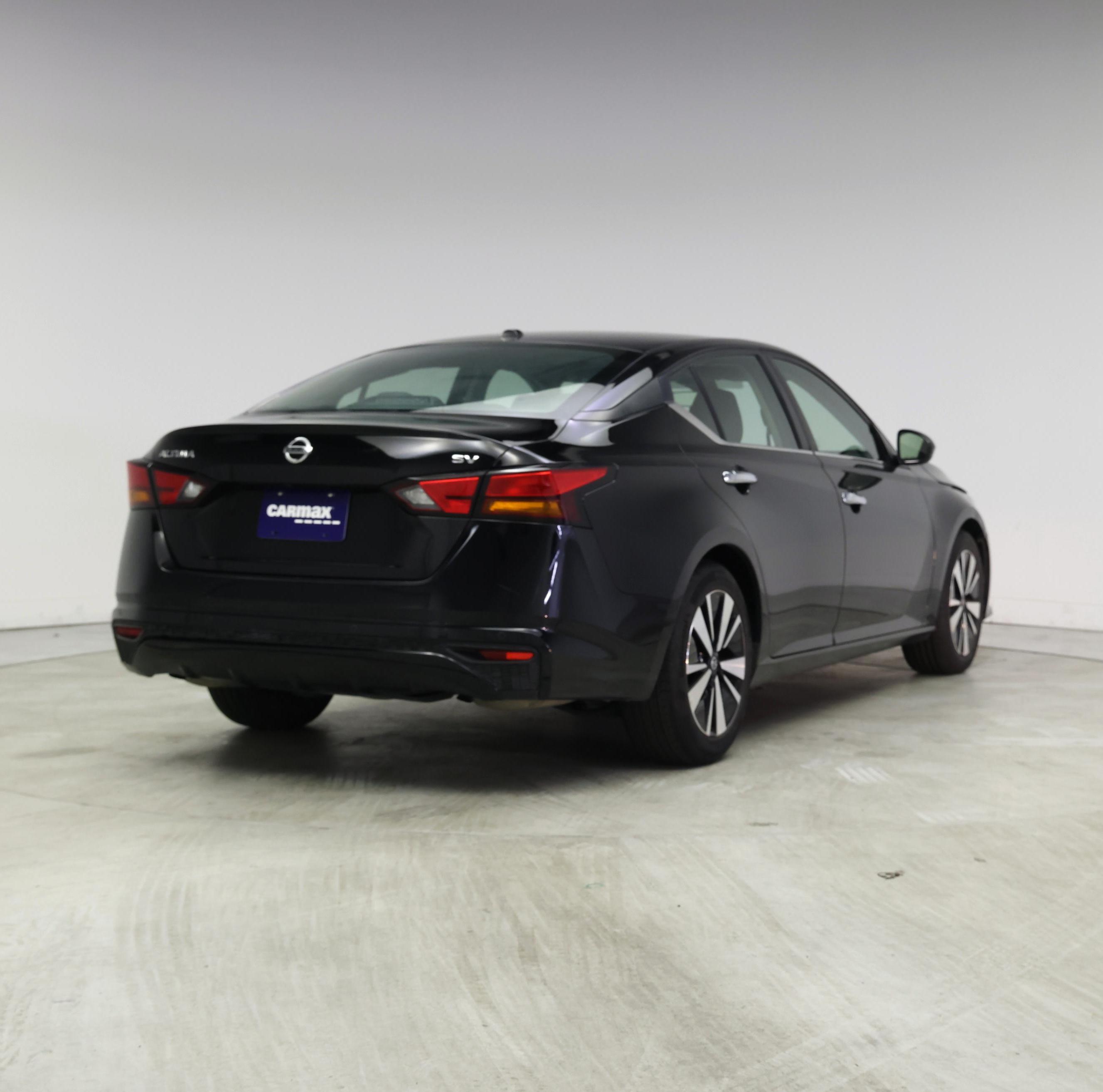 Thumbnail: 2022 Nissan Altima - 8