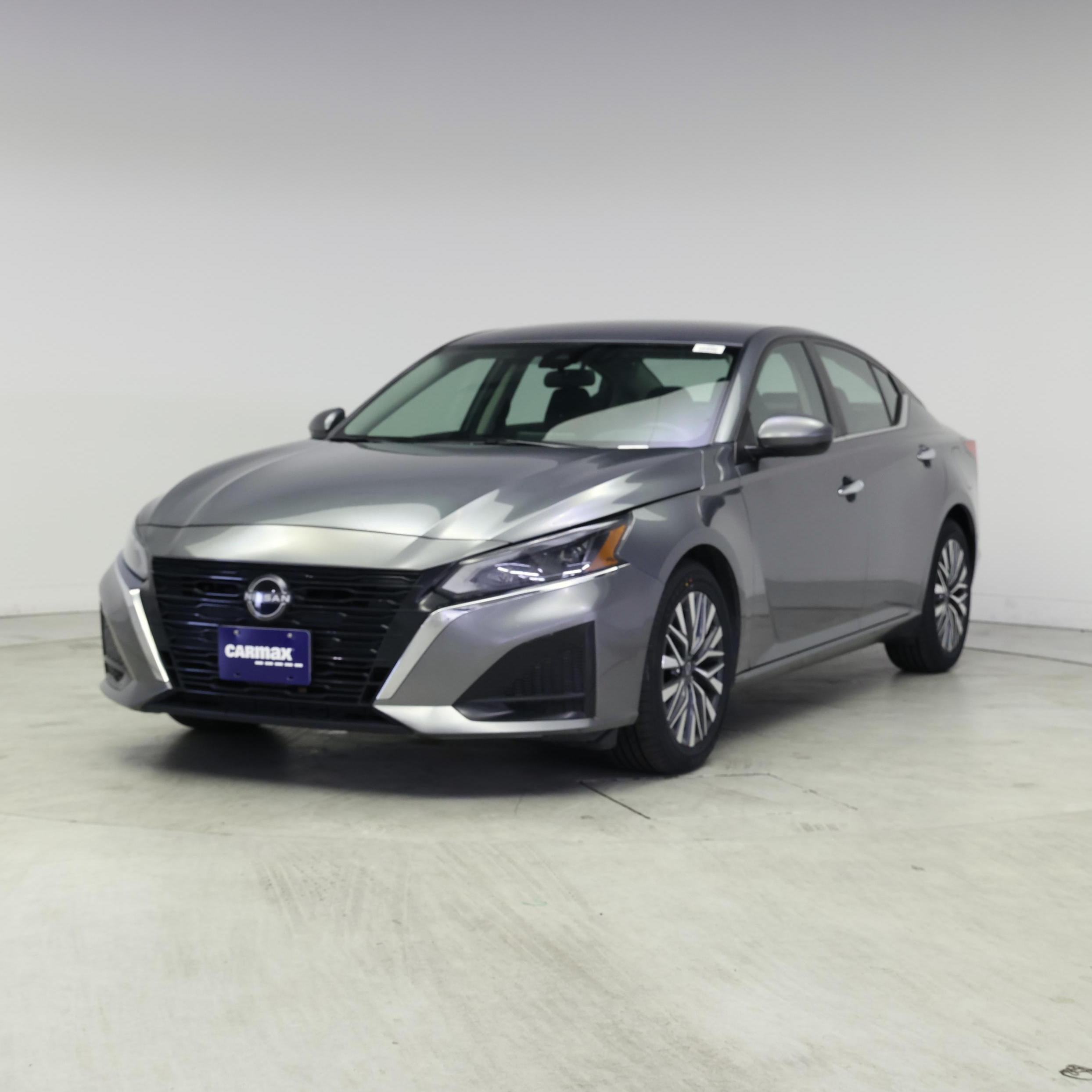 Thumbnail: 2023 Nissan Altima - 4