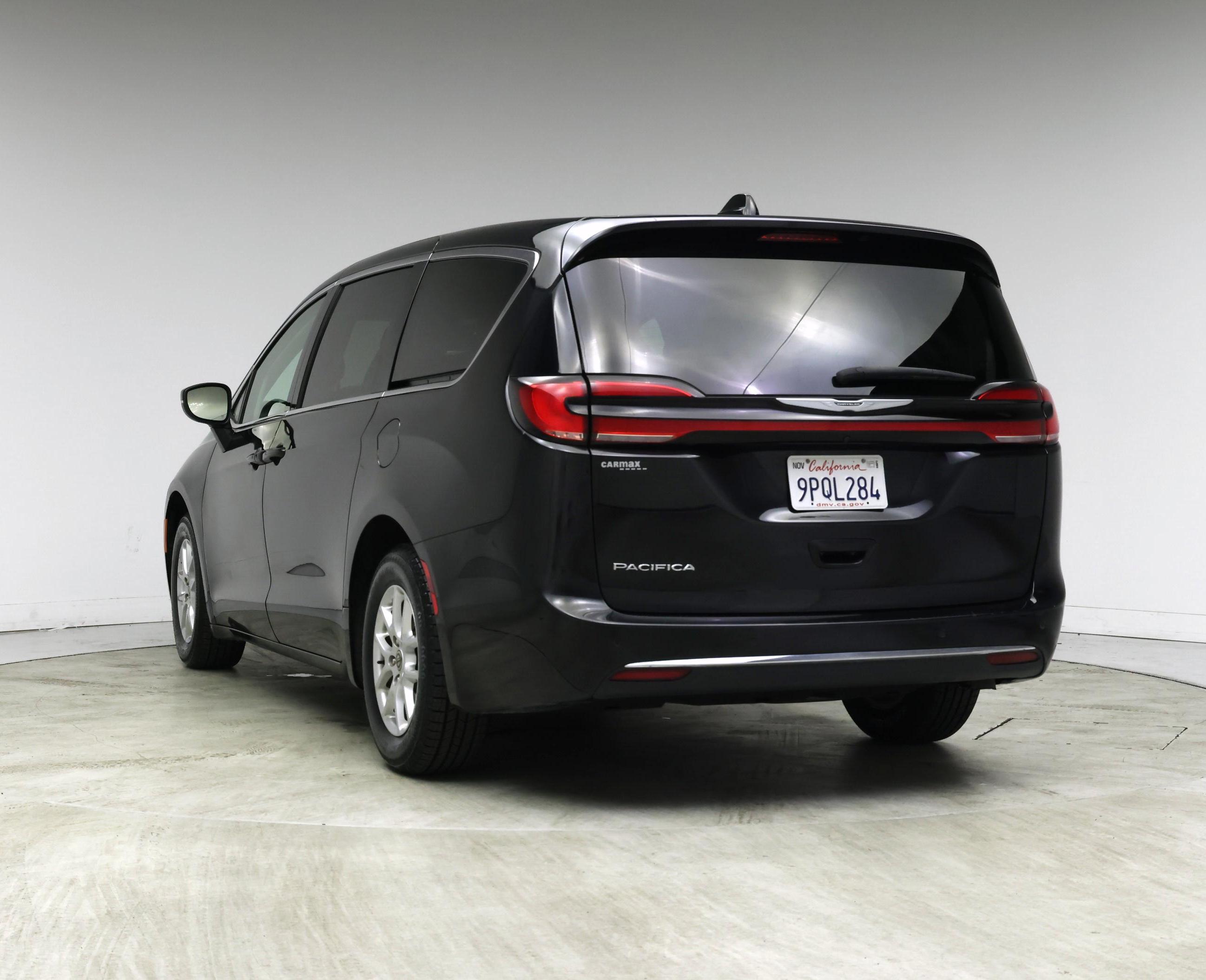 Thumbnail: 2023 Chrysler Pacifica - 2