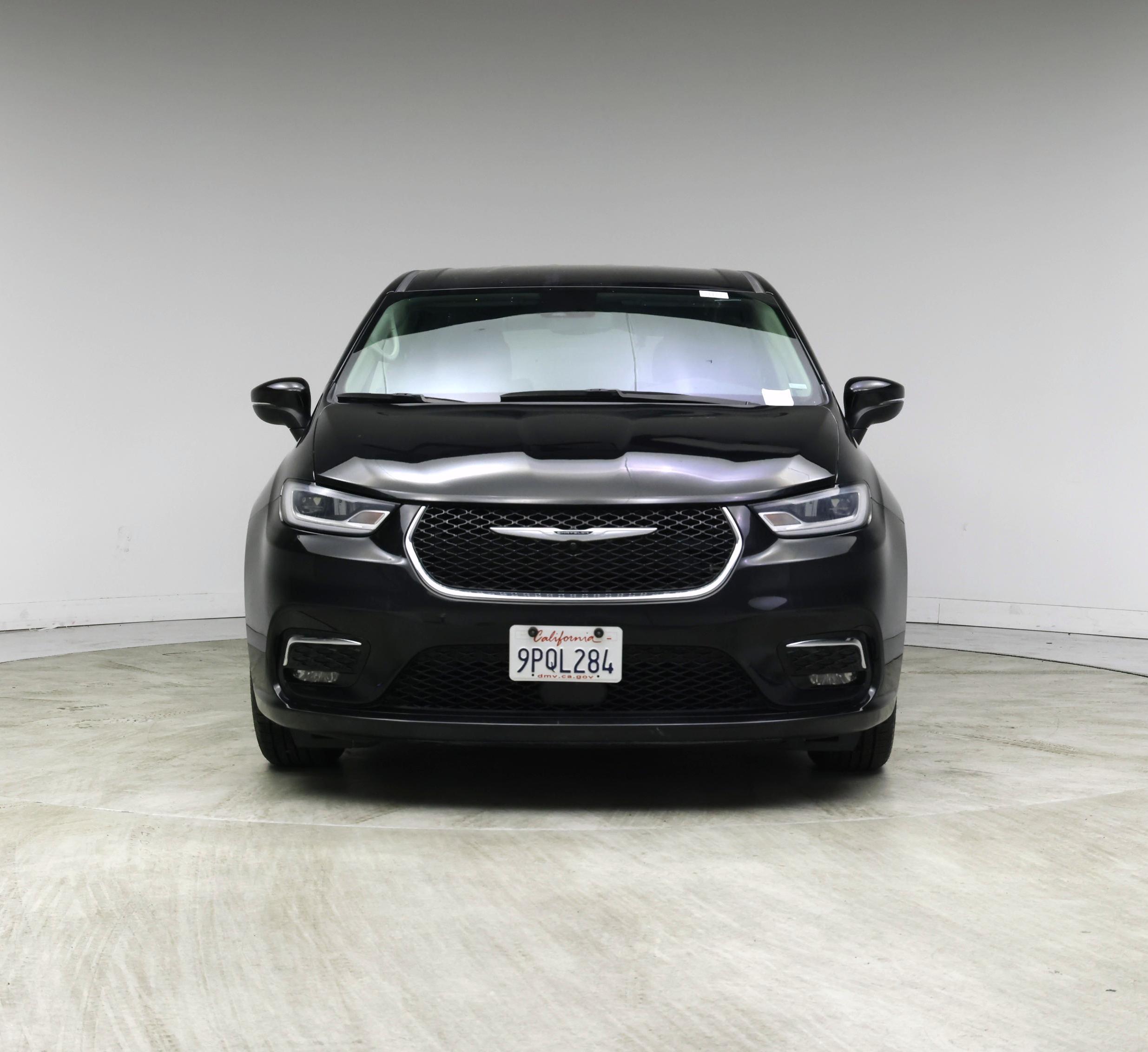 Thumbnail: 2023 Chrysler Pacifica - 5