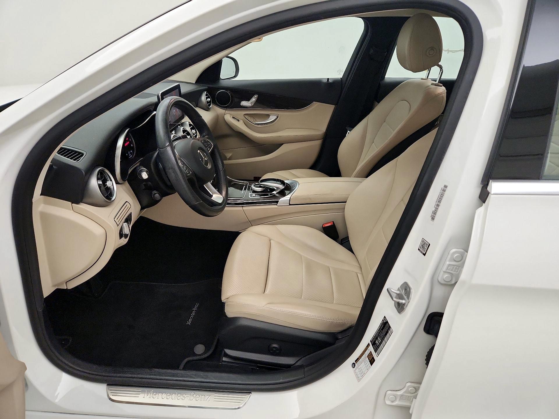 Thumbnail: 2015 Mercedes-Benz C-Class - 11