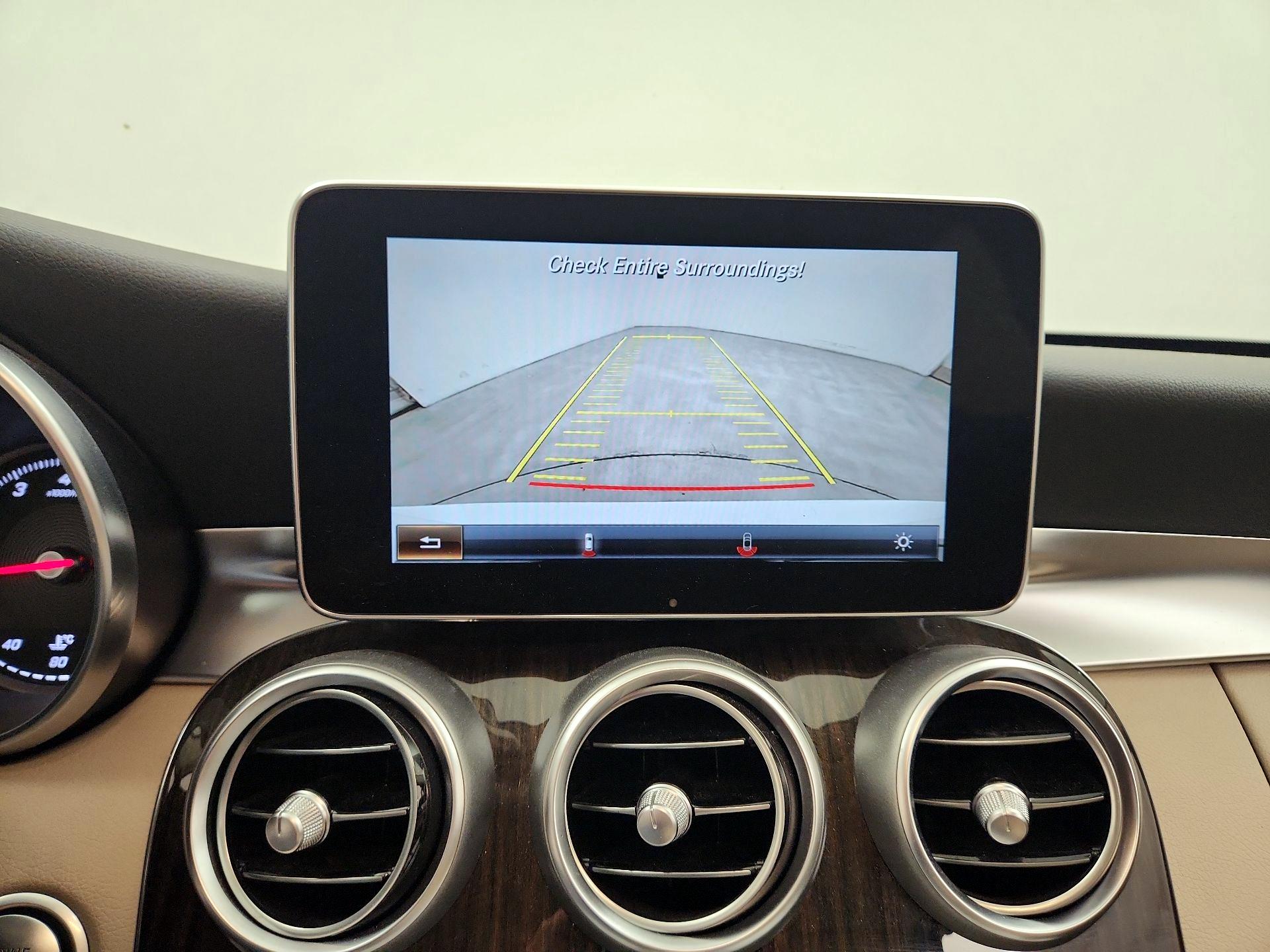 Thumbnail: 2015 Mercedes-Benz C-Class - 15