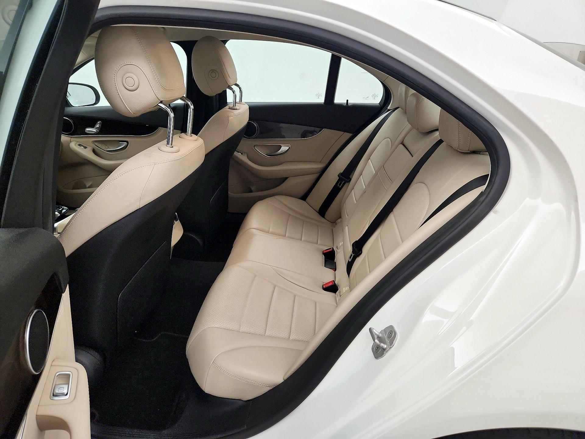 Thumbnail: 2015 Mercedes-Benz C-Class - 20