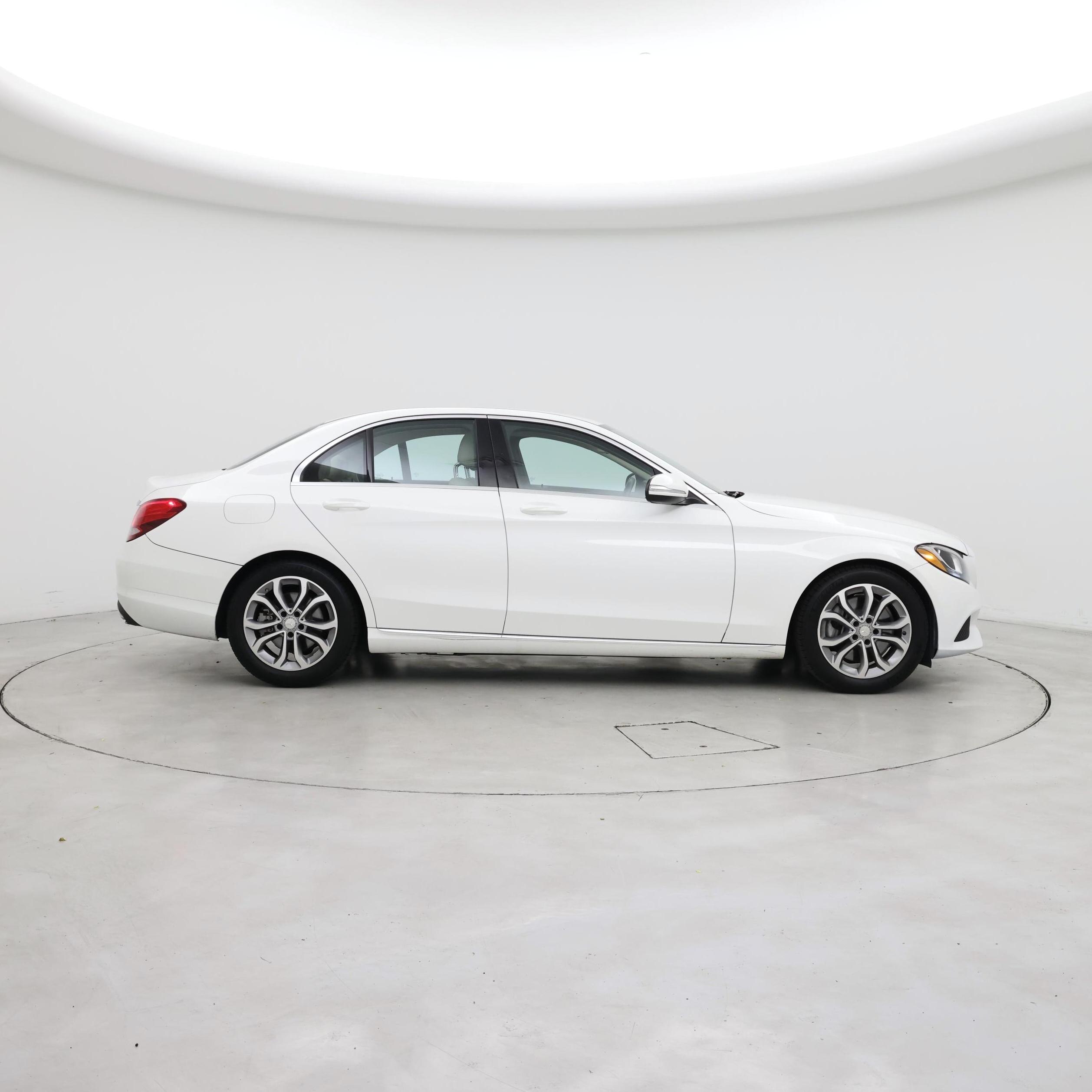 Thumbnail: 2015 Mercedes-Benz C-Class - 7