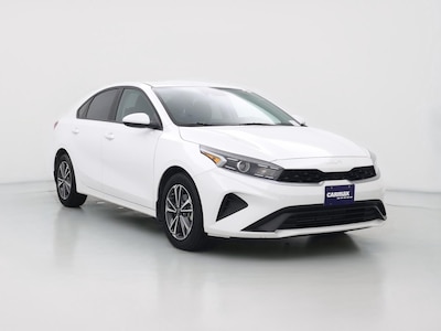 White 2023 Kia Forte LXS