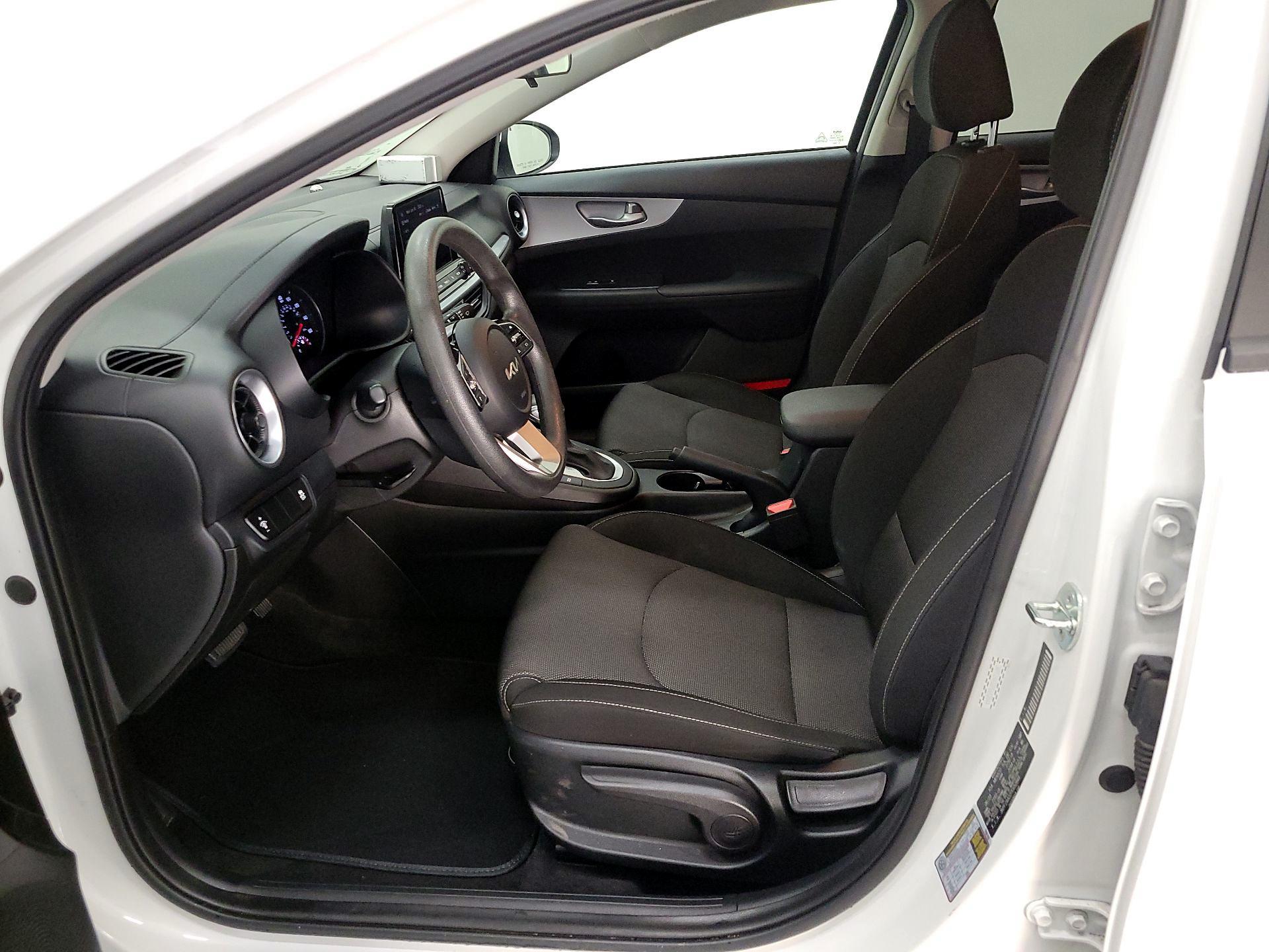 Thumbnail: 2023 Kia Forte - 11