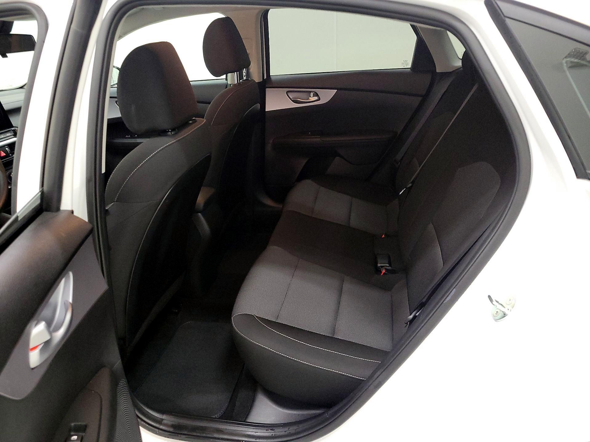 Thumbnail: 2023 Kia Forte - 20