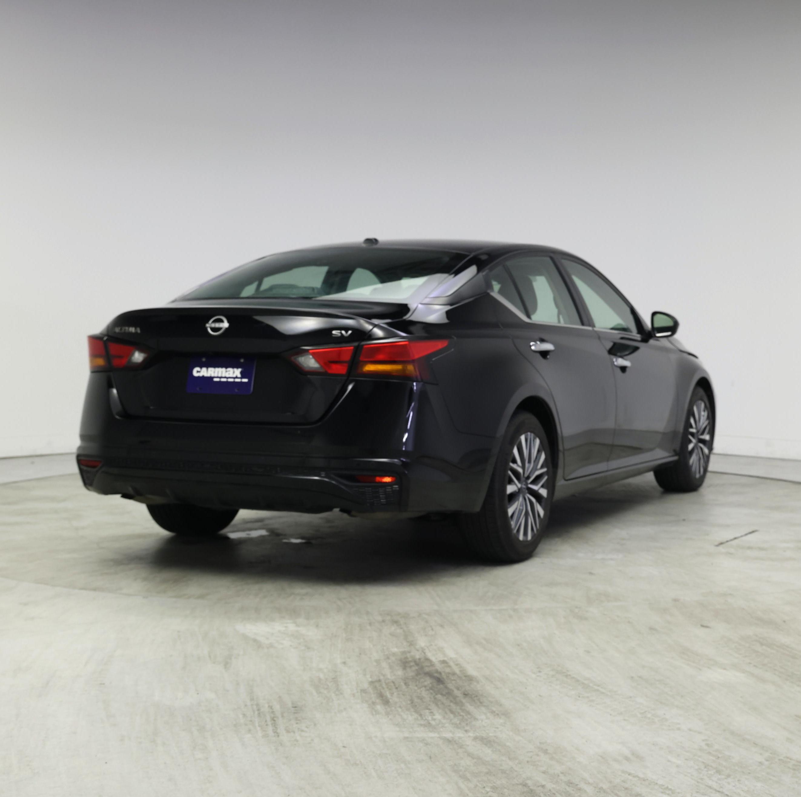 Thumbnail: 2023 Nissan Altima - 8