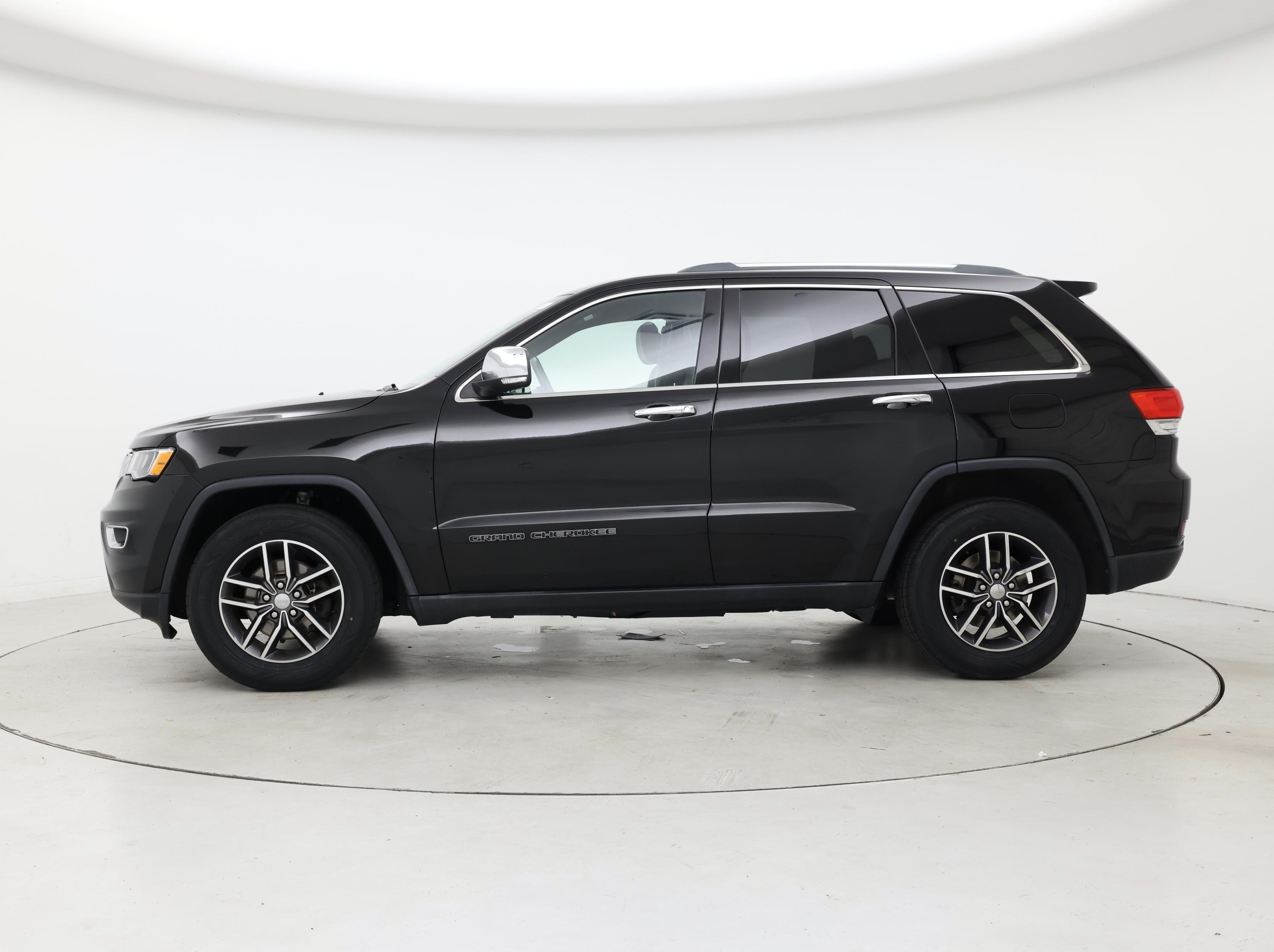 Thumbnail: 2018 Jeep Grand Cherokee - 3
