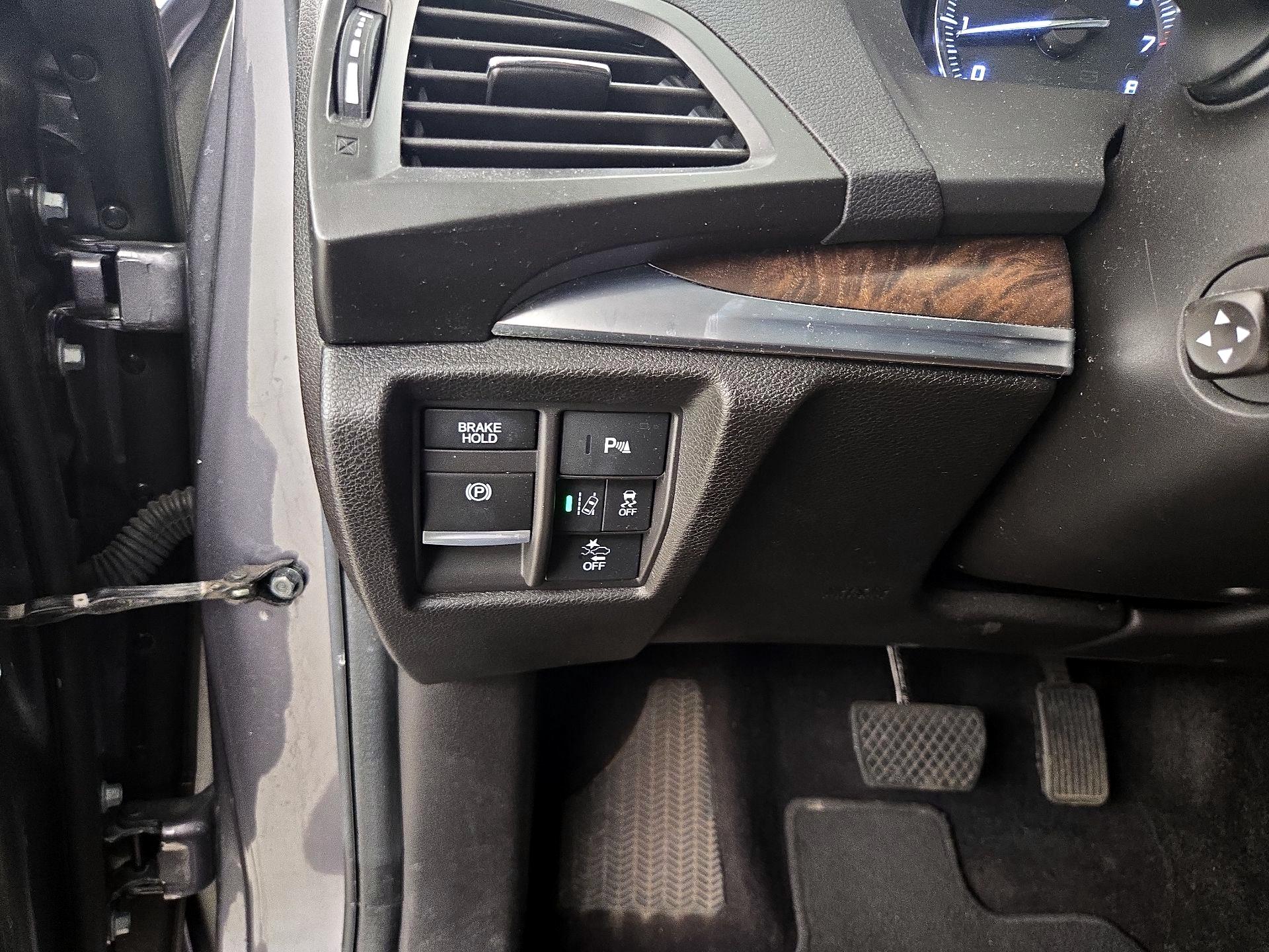Thumbnail: 2019 Acura MDX - 13