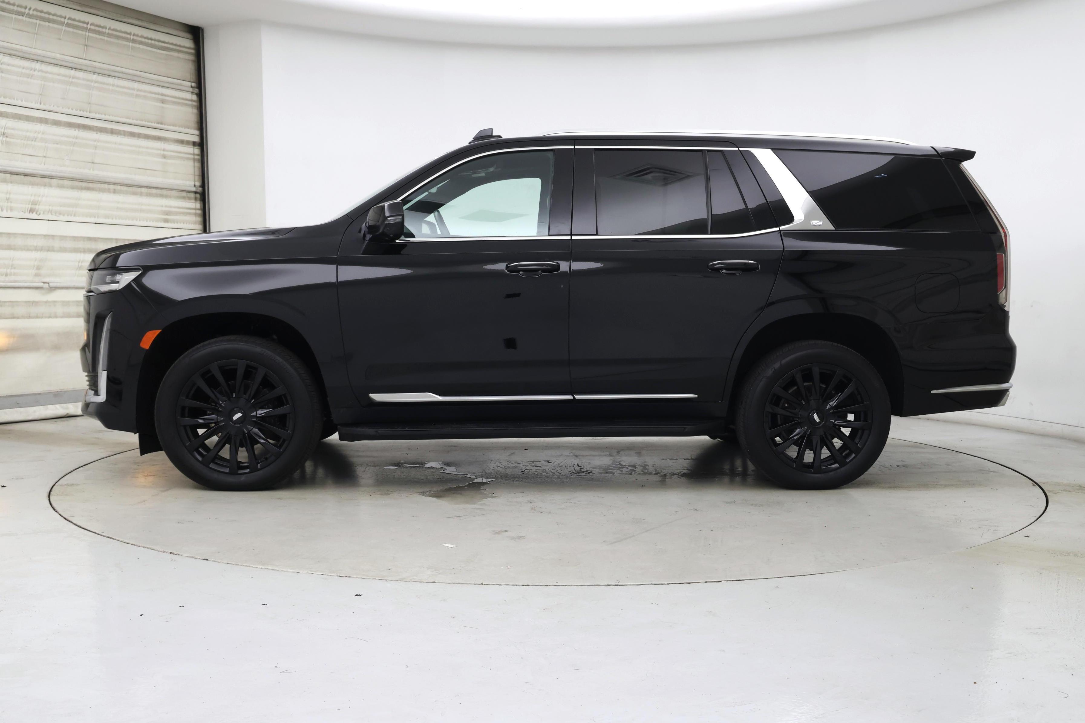 Thumbnail: 2023 Cadillac Escalade - 3