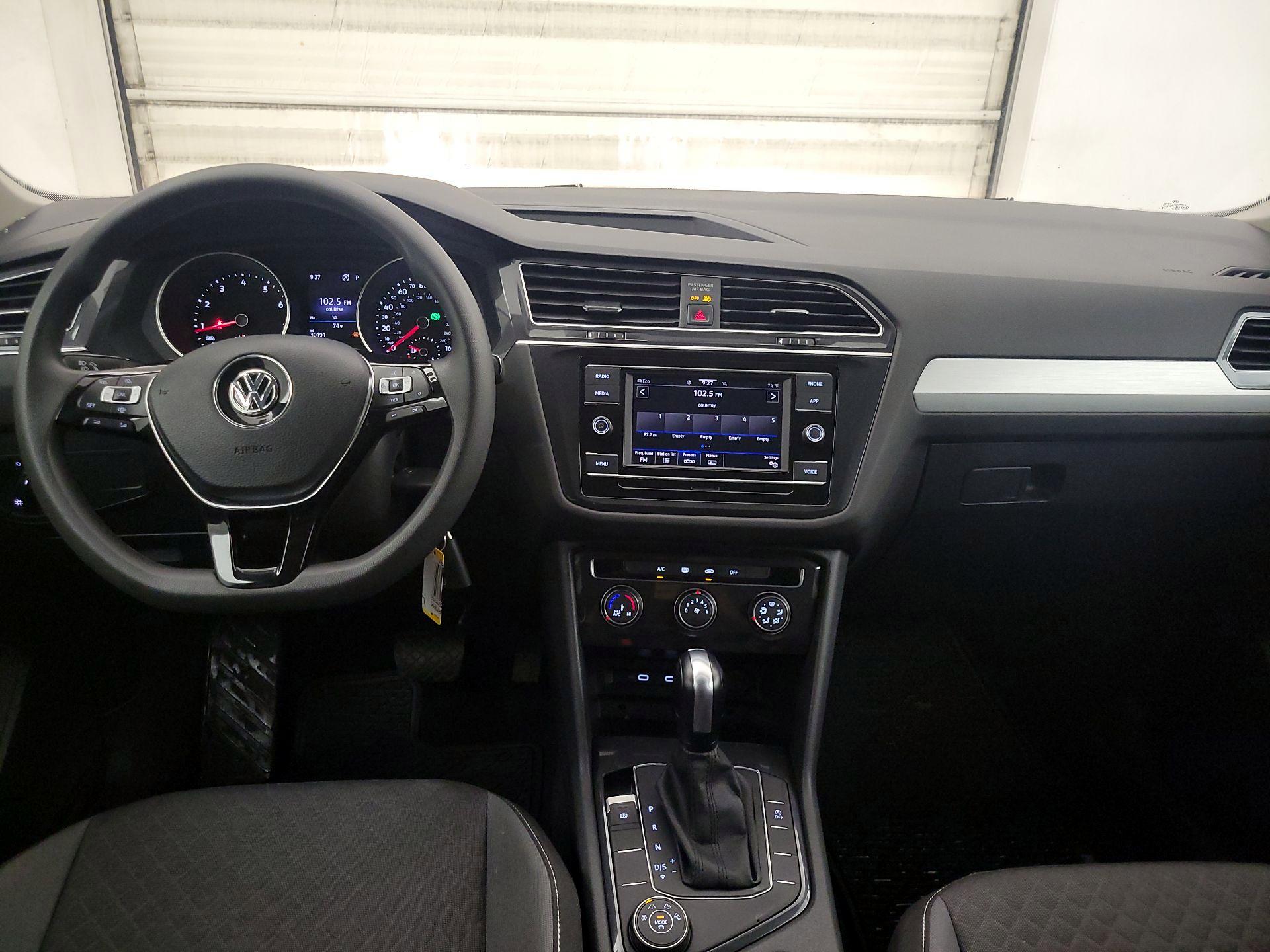 Thumbnail: 2021 Volkswagen Tiguan - 9