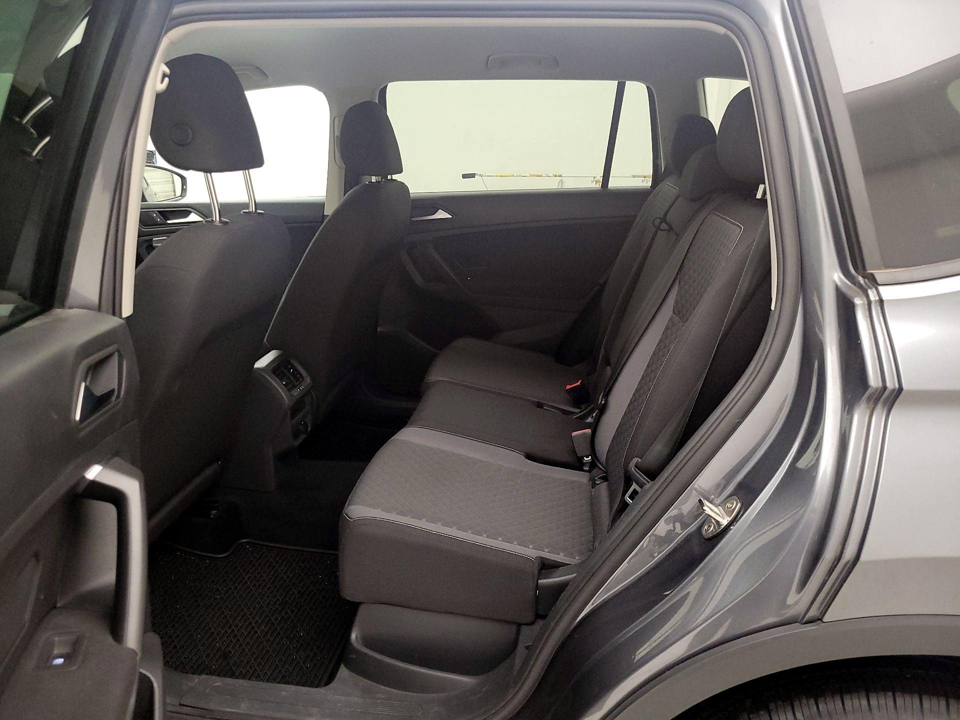 Thumbnail: 2021 Volkswagen Tiguan - 19