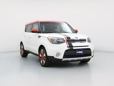 White 2019 Kia Soul +