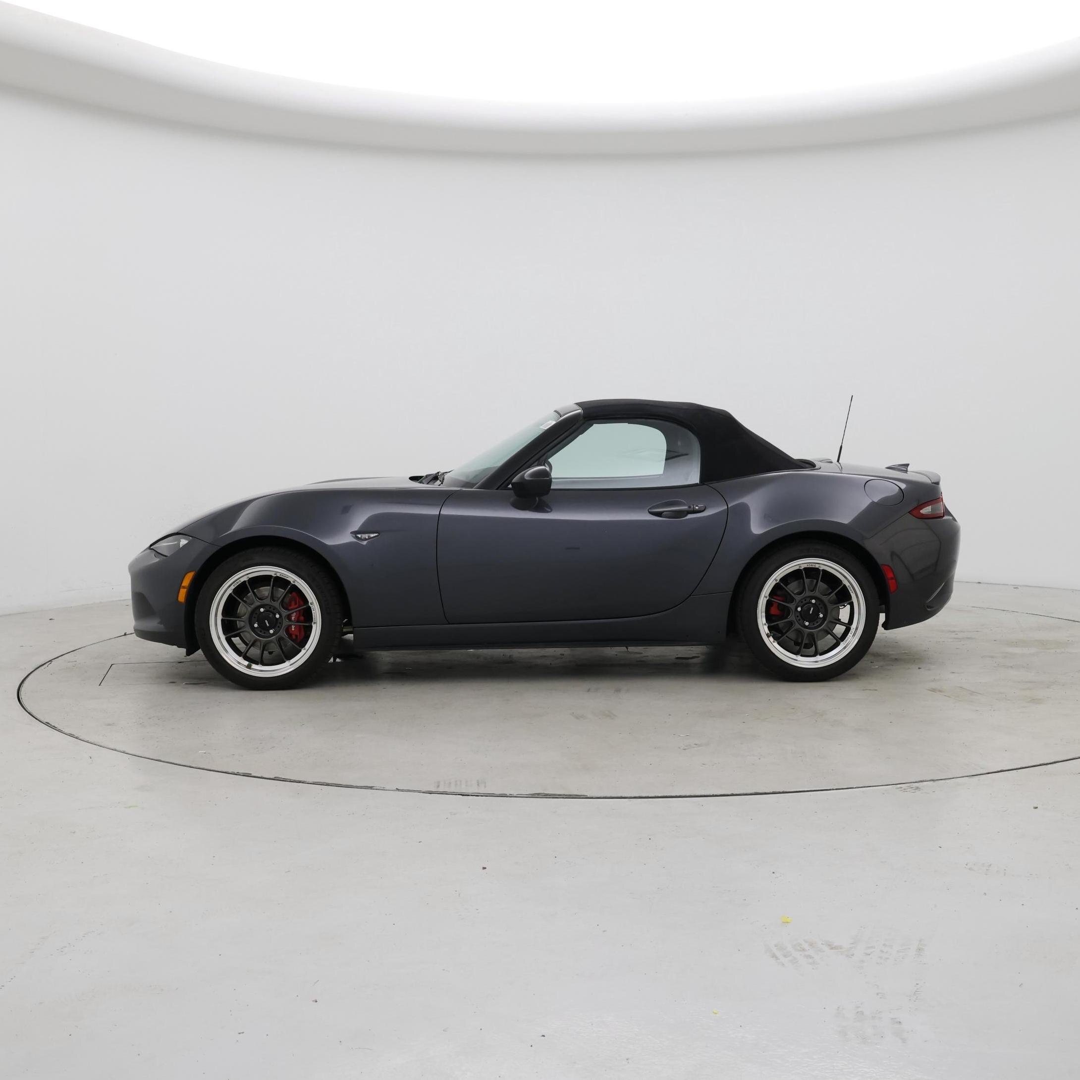 Thumbnail: 2016 Mazda MX-5 Miata - 3