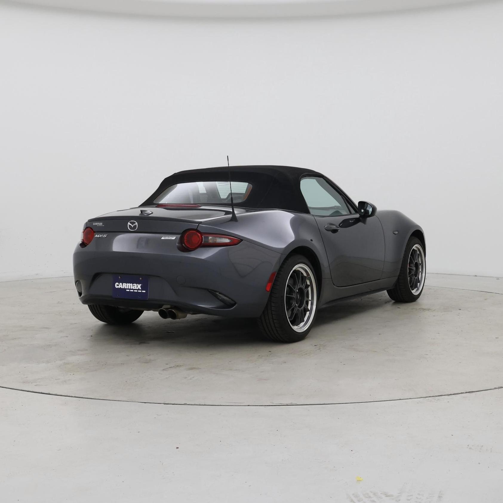 Thumbnail: 2016 Mazda MX-5 Miata - 8