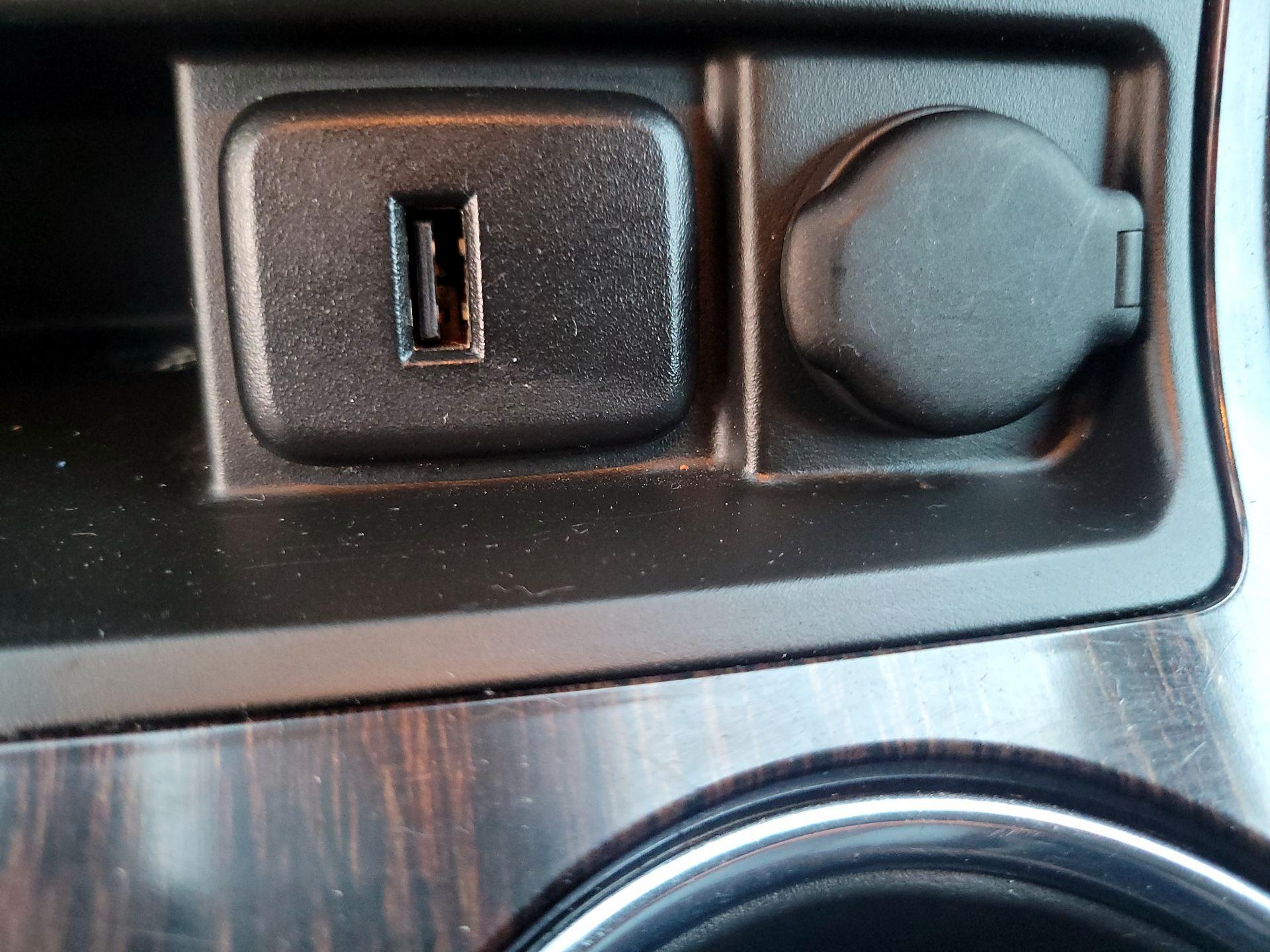 Thumbnail: 2017 Chevrolet Traverse - 18