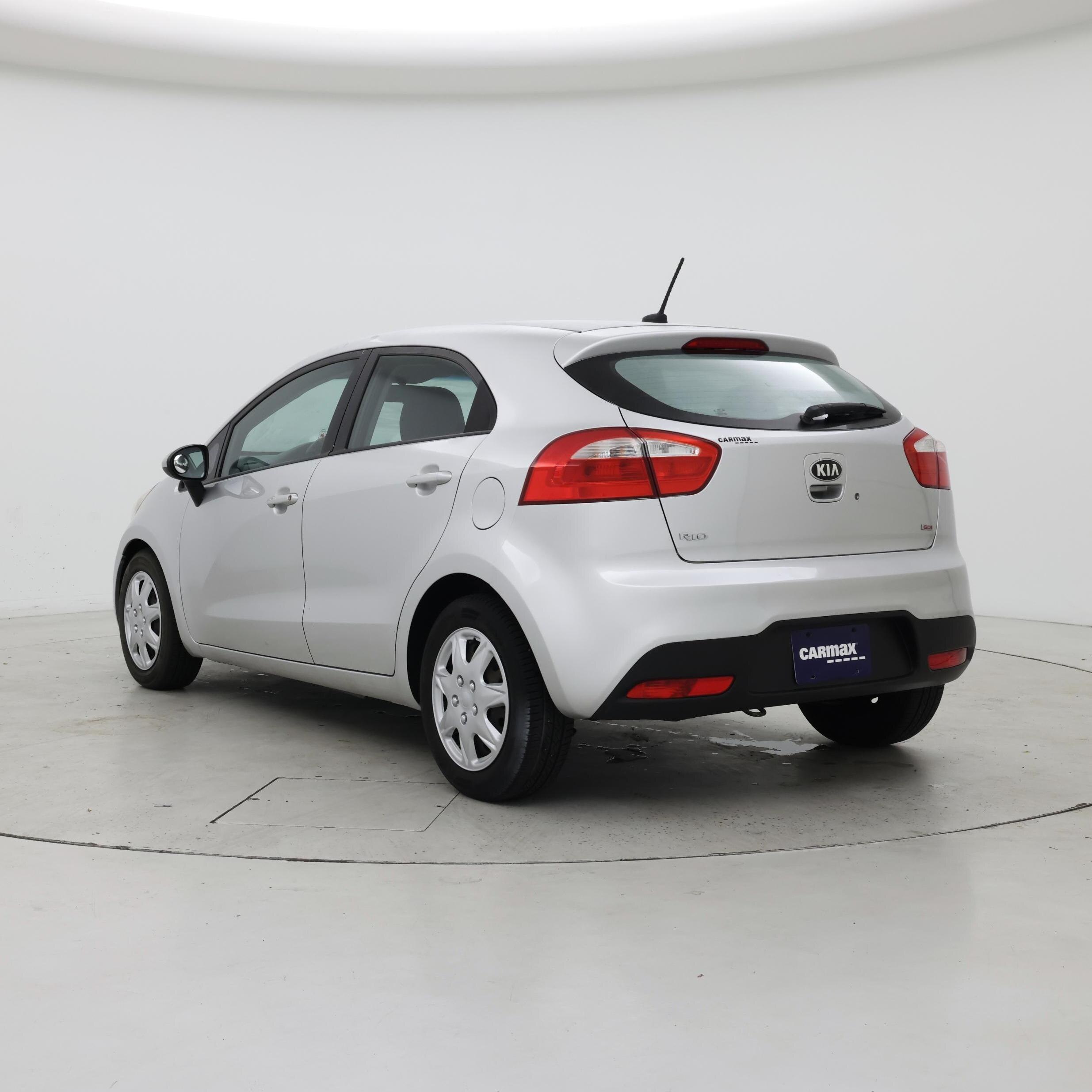 Thumbnail: 2015 Kia Rio - 2