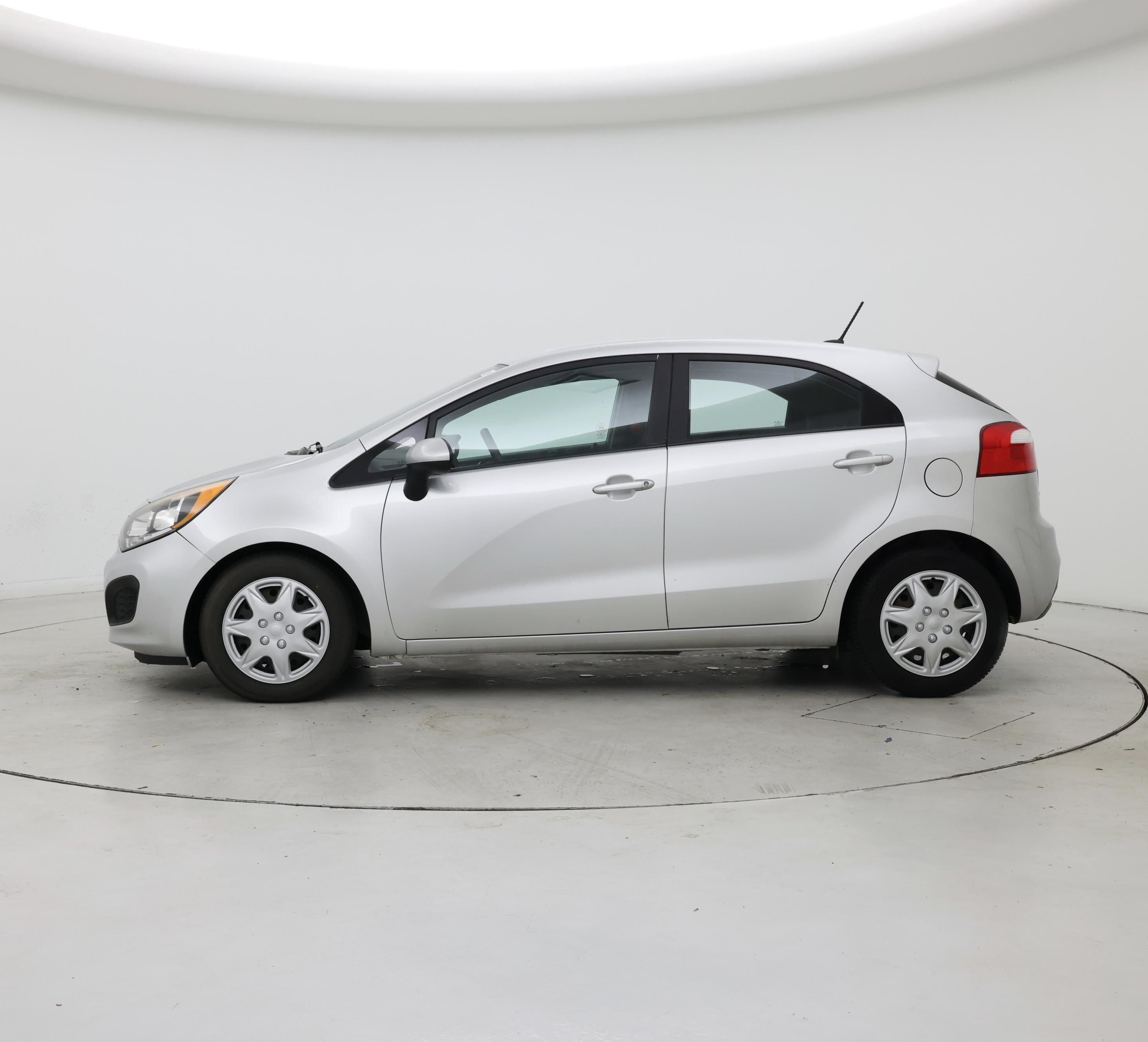 Thumbnail: 2015 Kia Rio - 3