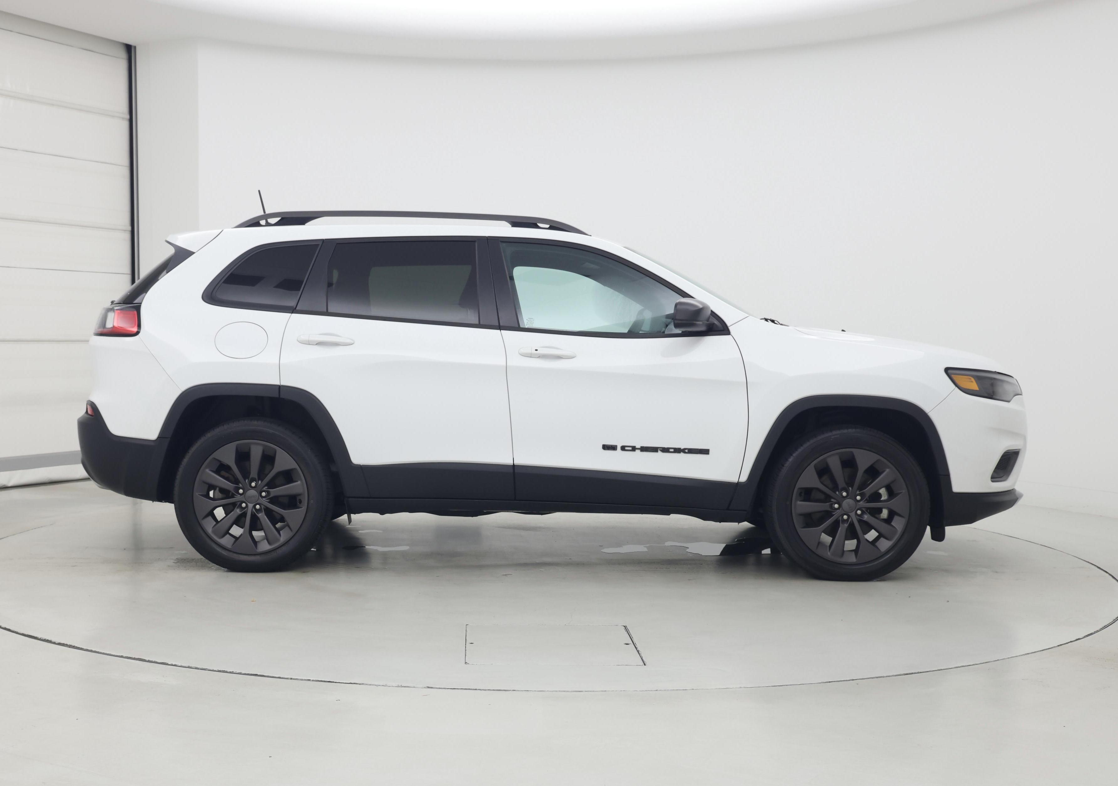Thumbnail: 2021 Jeep Cherokee - 7