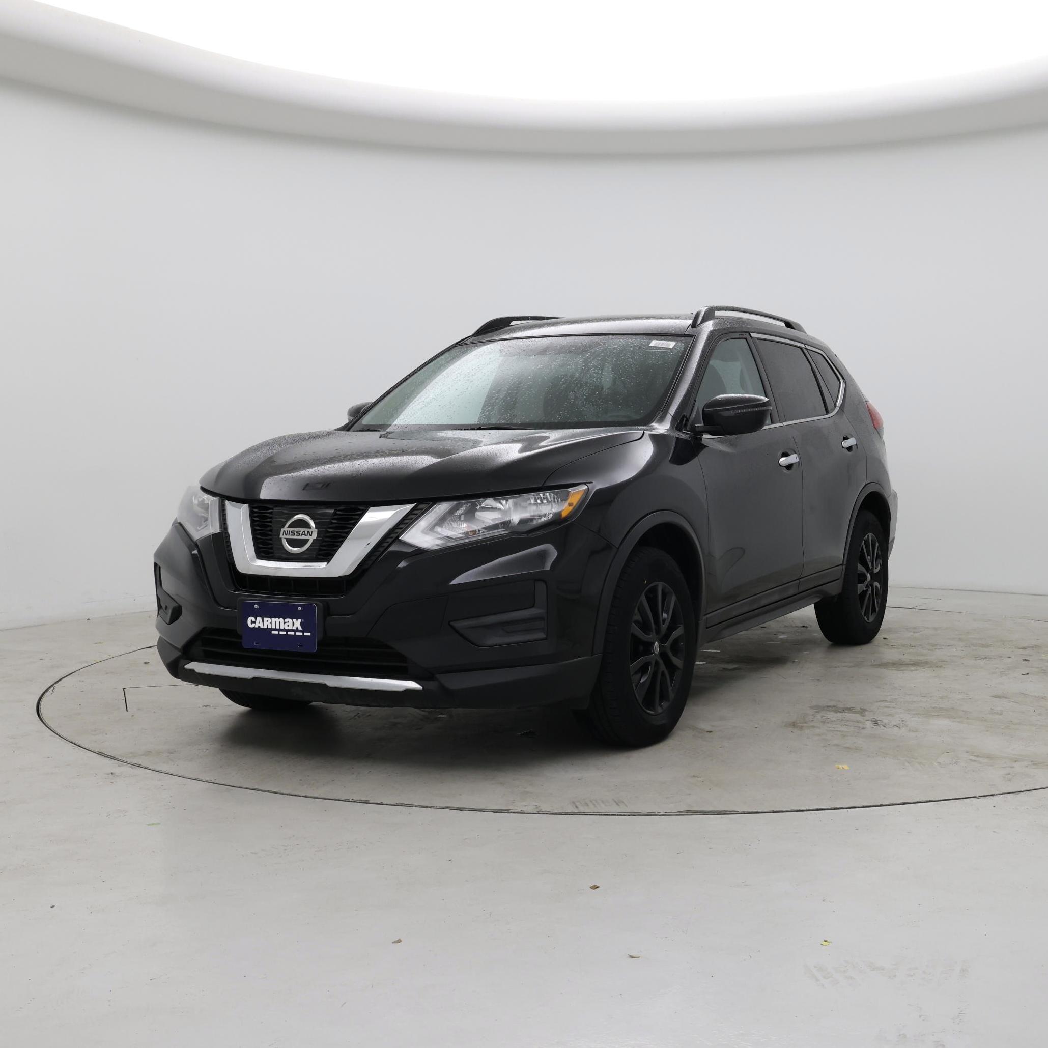 Thumbnail: 2017 Nissan Rogue - 4