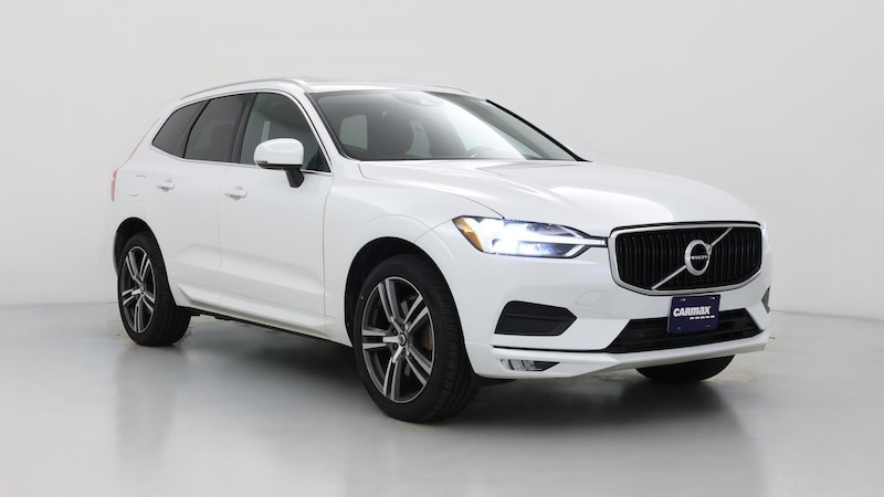2021 Volvo XC60 T6 Momentum Hero Image