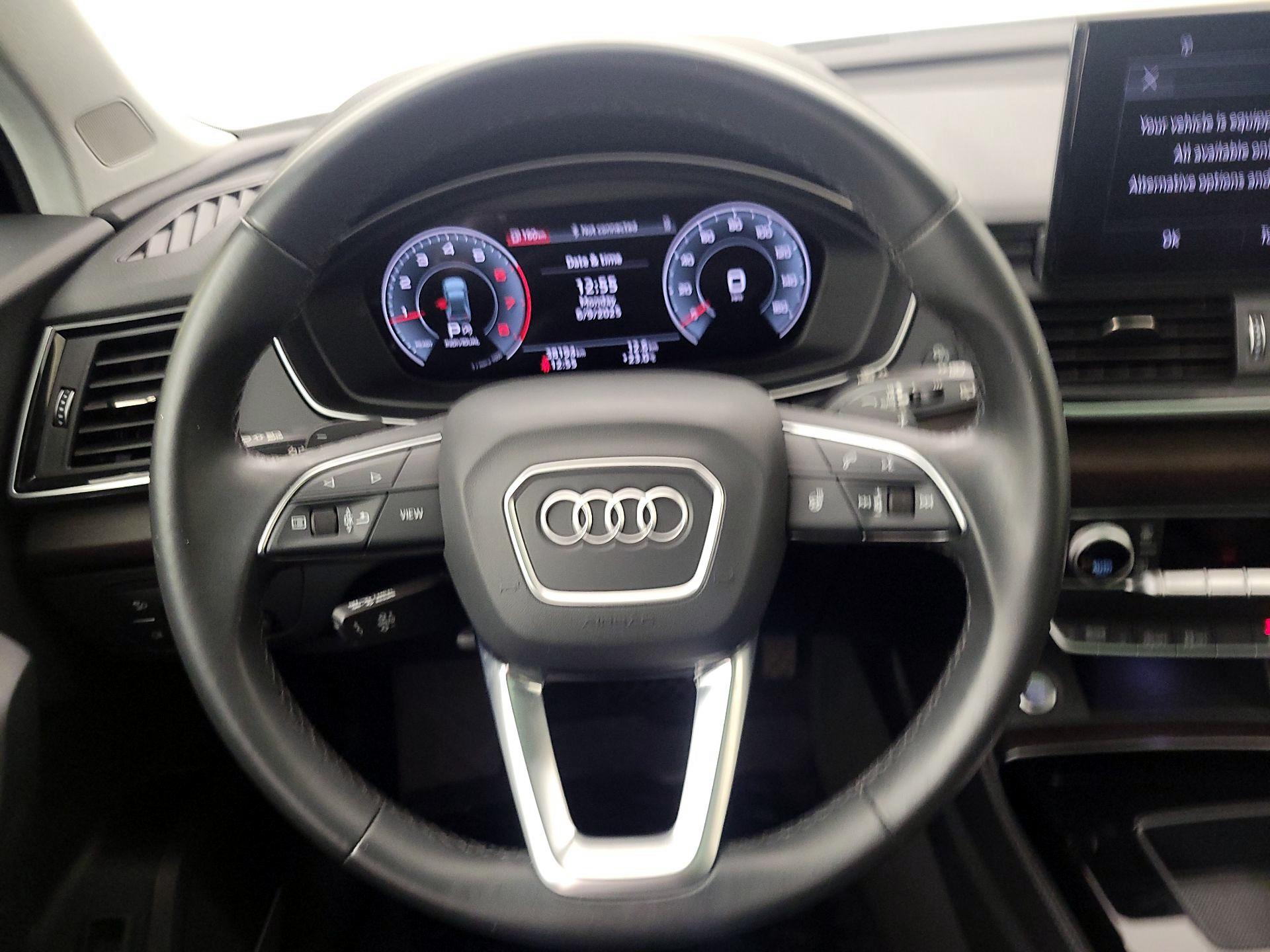 Thumbnail: 2022 Audi Q5 - 10