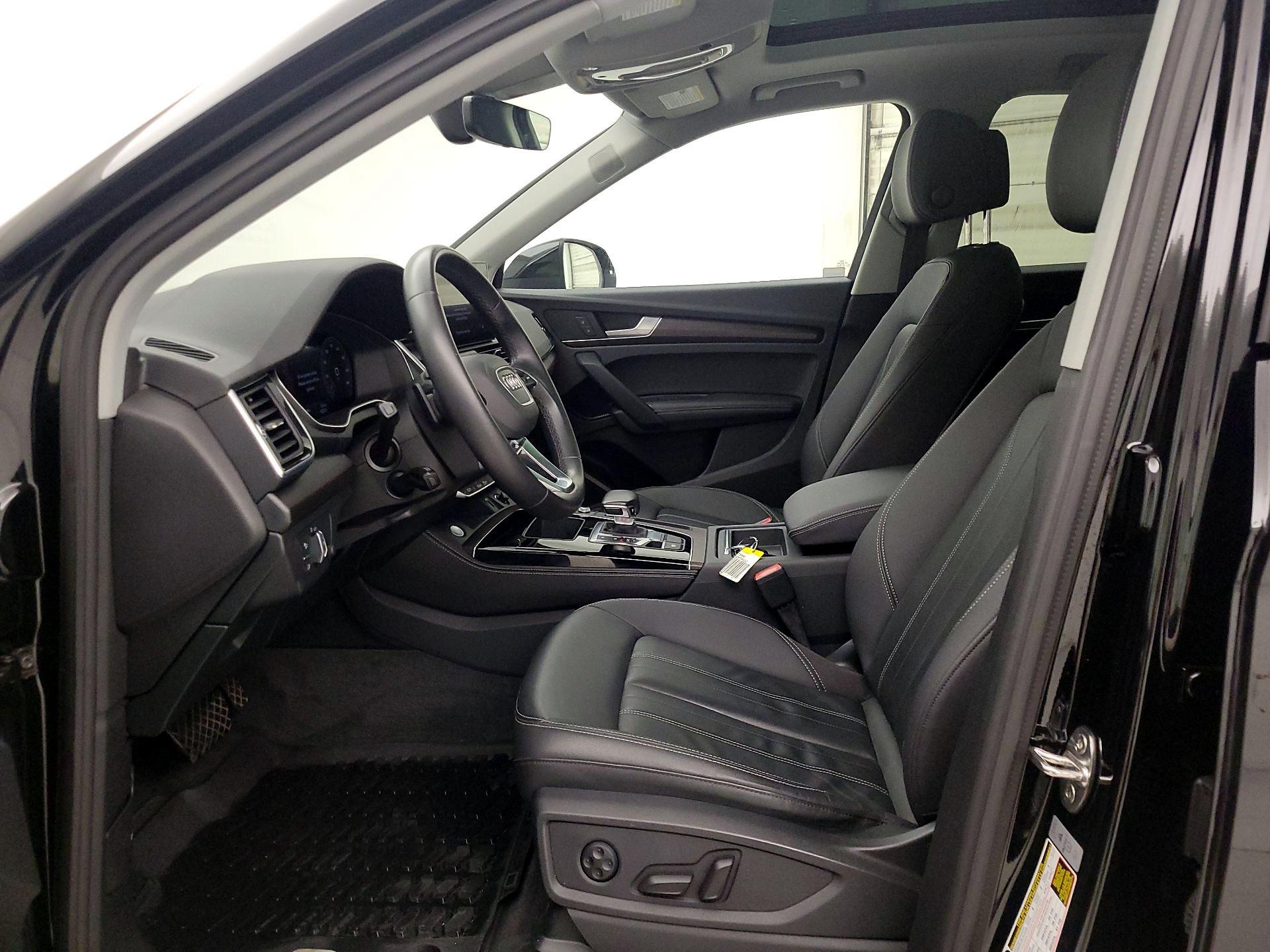 Thumbnail: 2022 Audi Q5 - 11