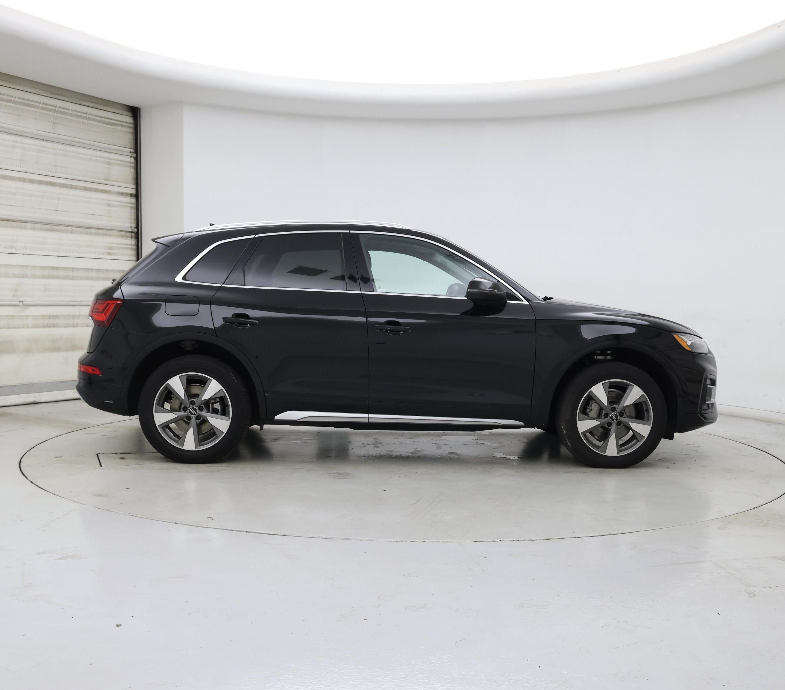 Thumbnail: 2022 Audi Q5 - 7