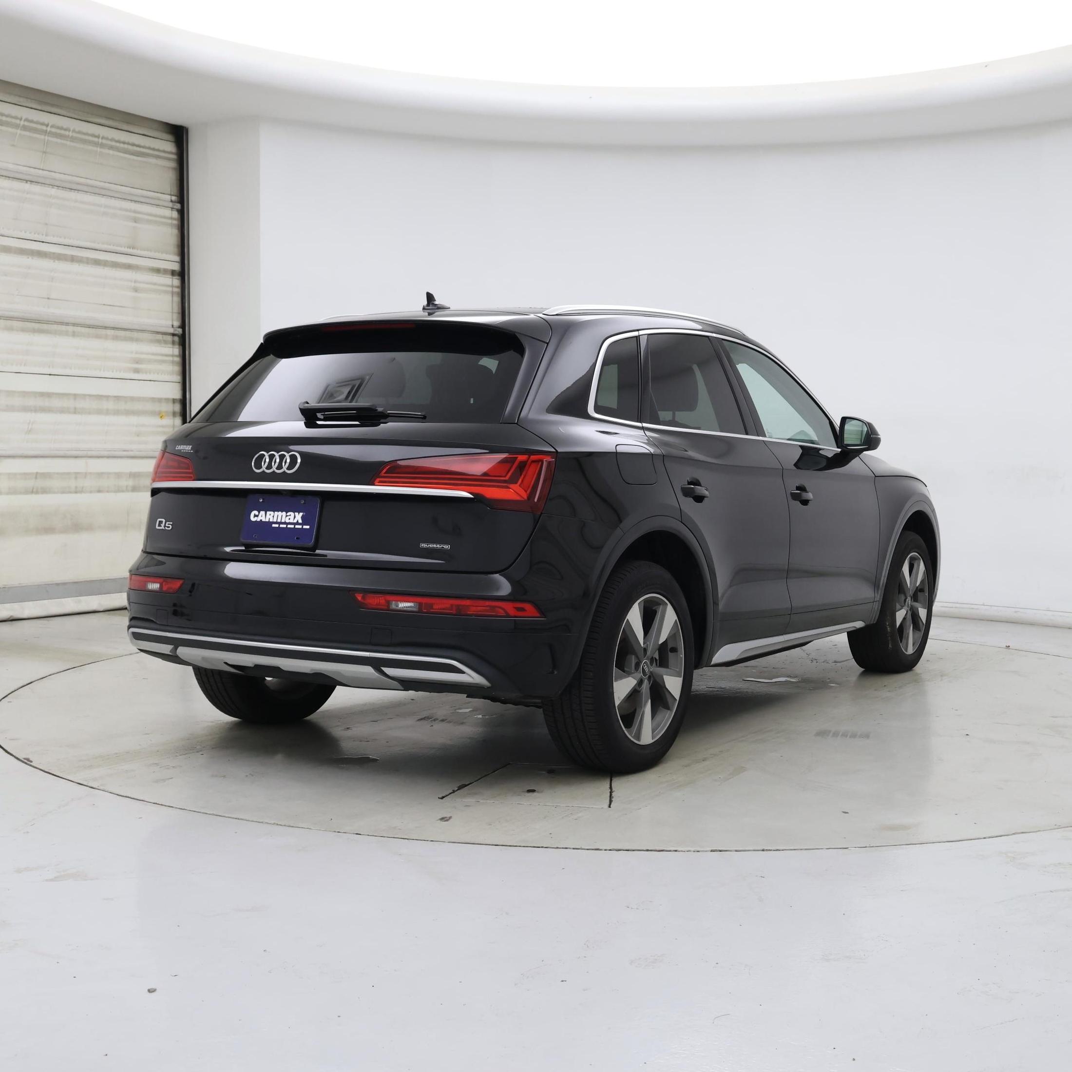 Thumbnail: 2022 Audi Q5 - 8