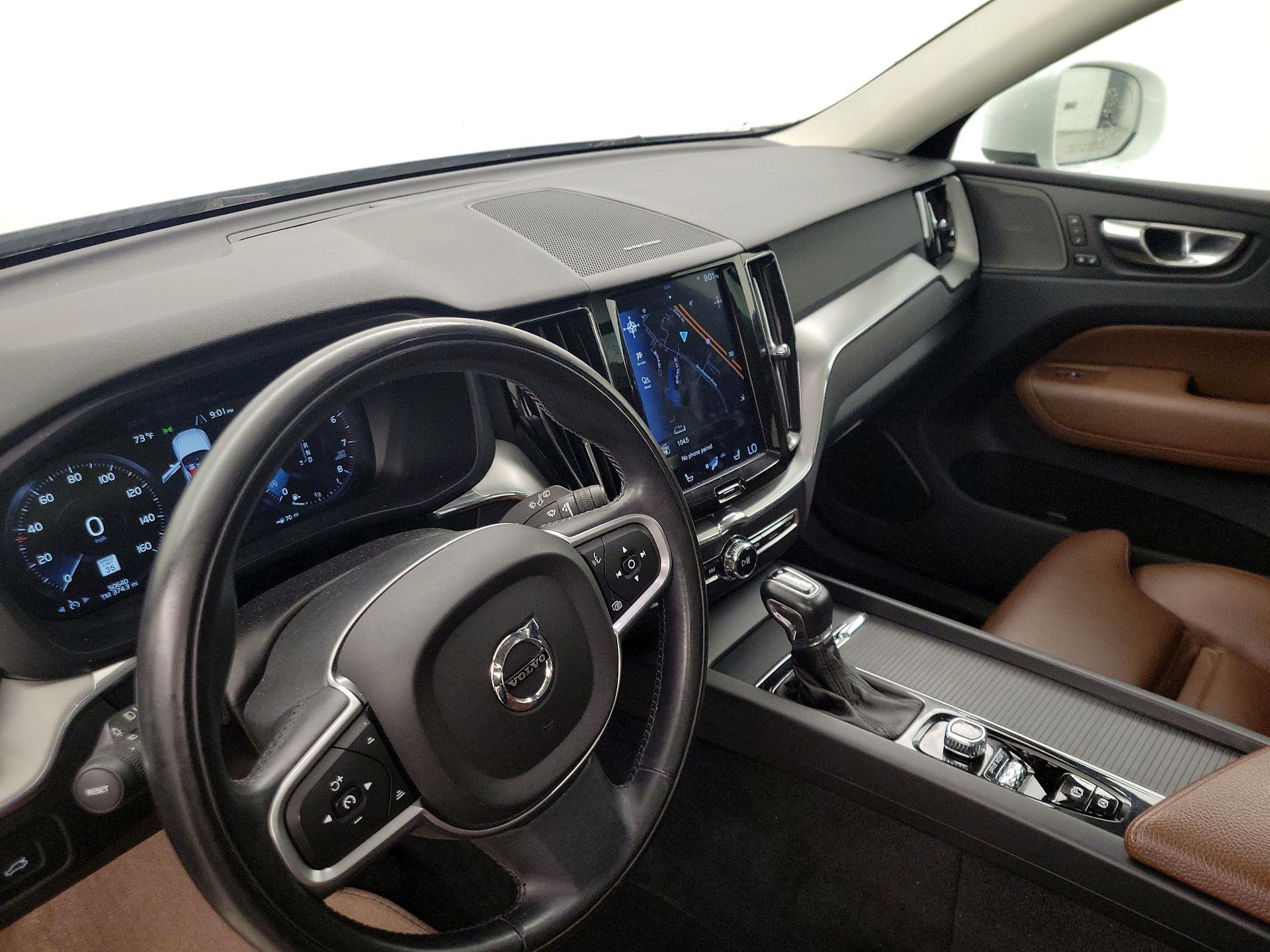 Thumbnail: 2019 Volvo XC60 - 9