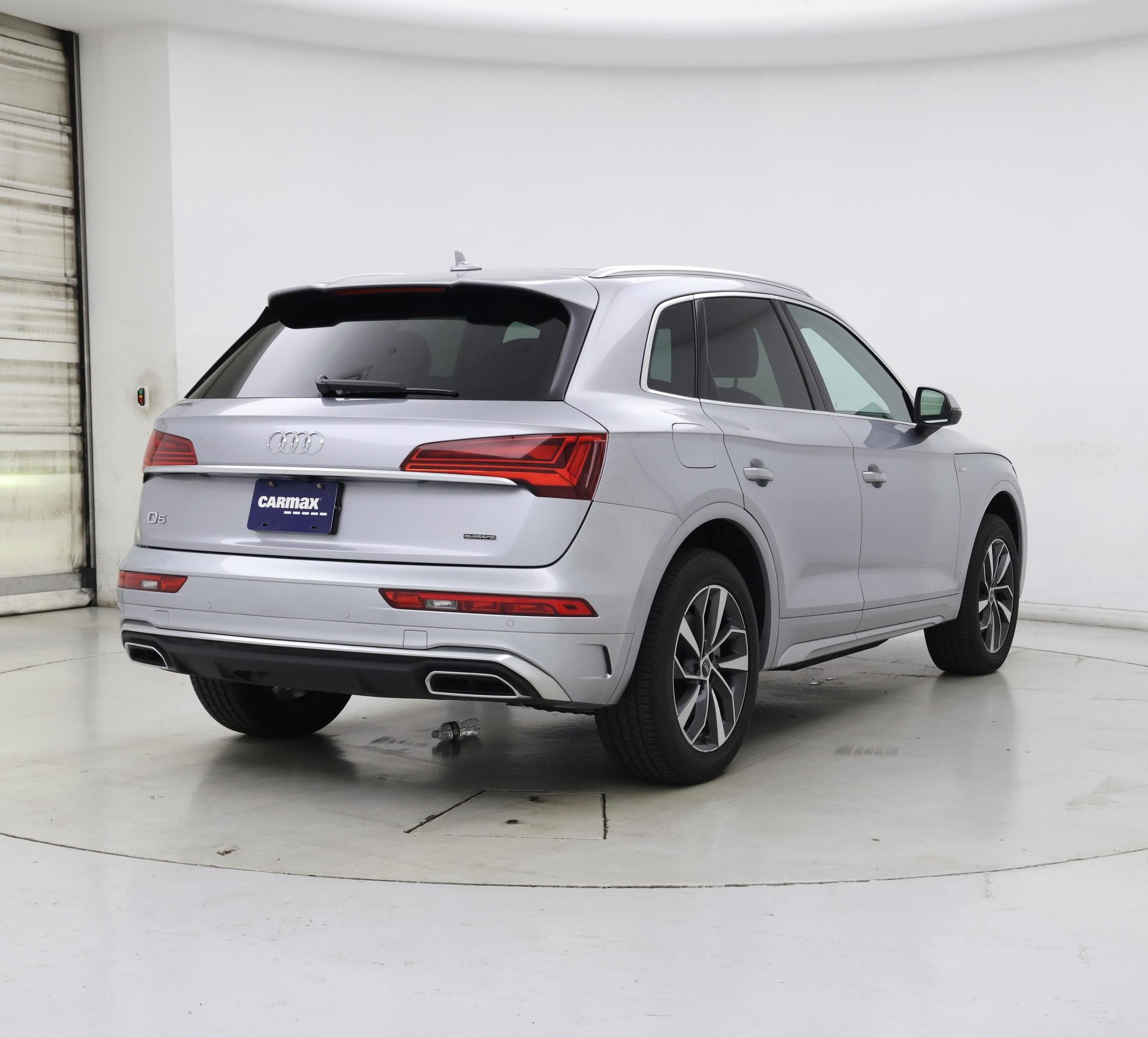 Thumbnail: 2022 Audi Q5 - 8